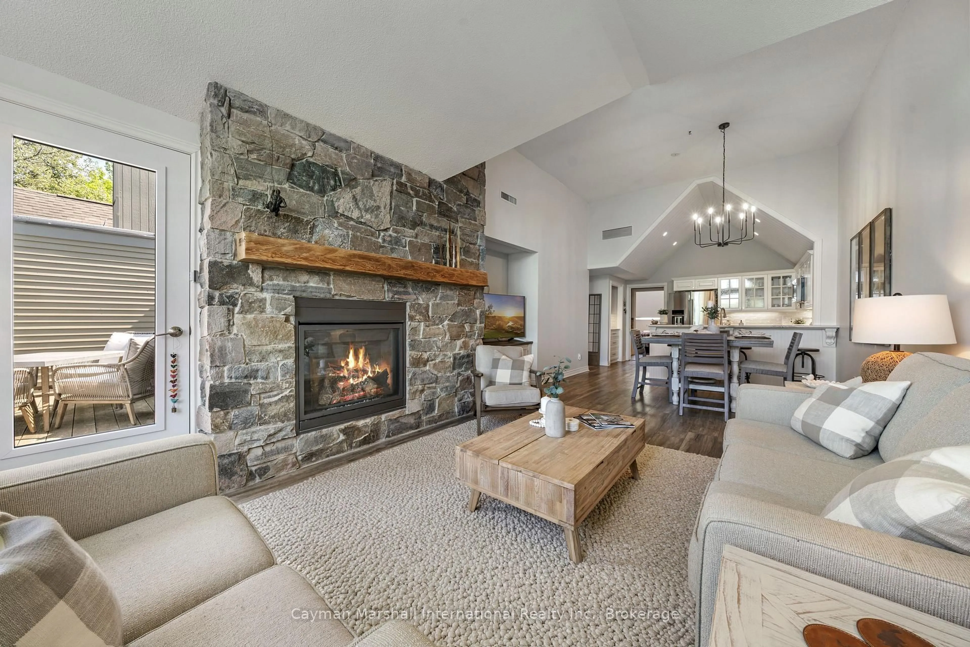 Living room with furniture, unknown for 2531 Grandview Forest Glen Dr, Huntsville Ontario P1H 1B3