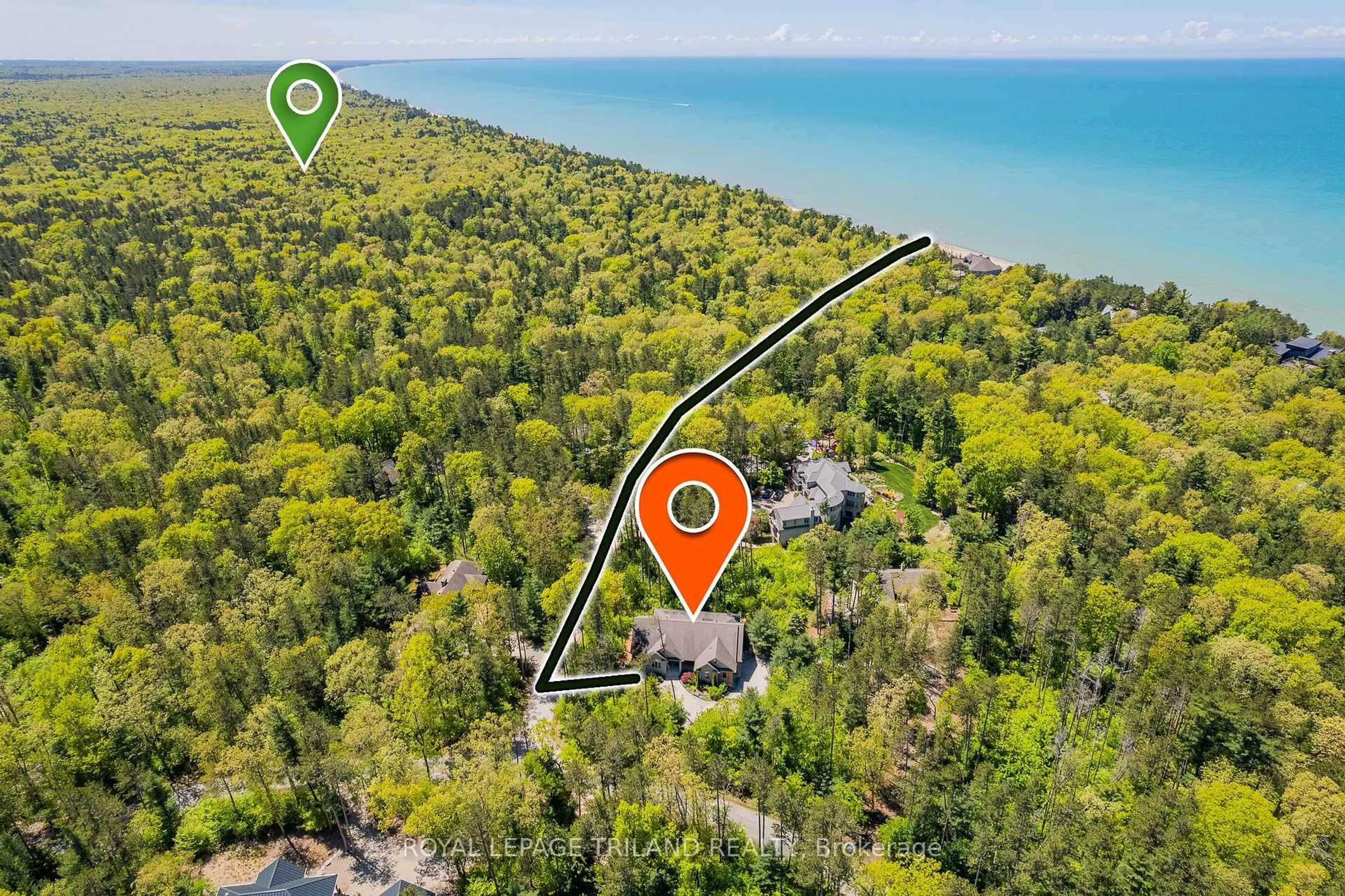 A pic from outside/outdoor area/front of a property/back of a property/a pic from drone, water/lake/river/ocean view for 10387 Pinetree Dr, Lambton Shores Ontario N0M 1T0