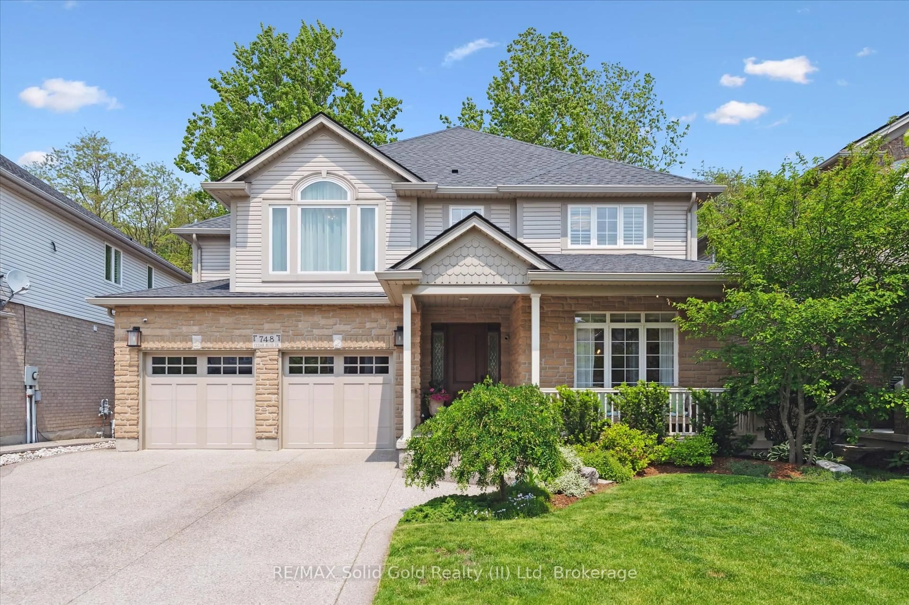 Home with brick exterior material, street for 748 Cedar Bend Dr, Waterloo Ontario N2V 2R6