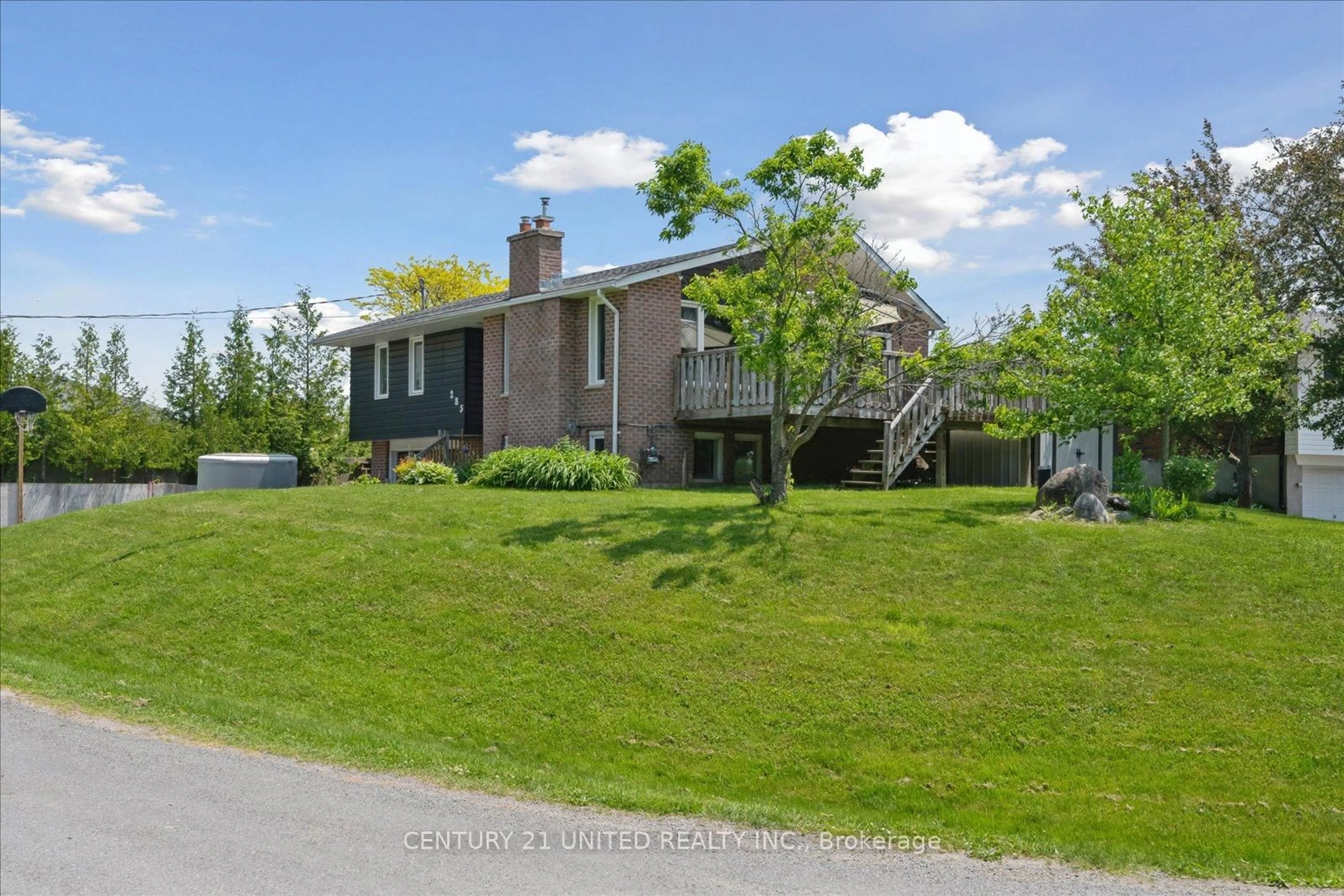 A pic from outside/outdoor area/front of a property/back of a property/a pic from drone, unknown for 285 Plati Ave, Douro-Dummer Ontario K9L 1C5