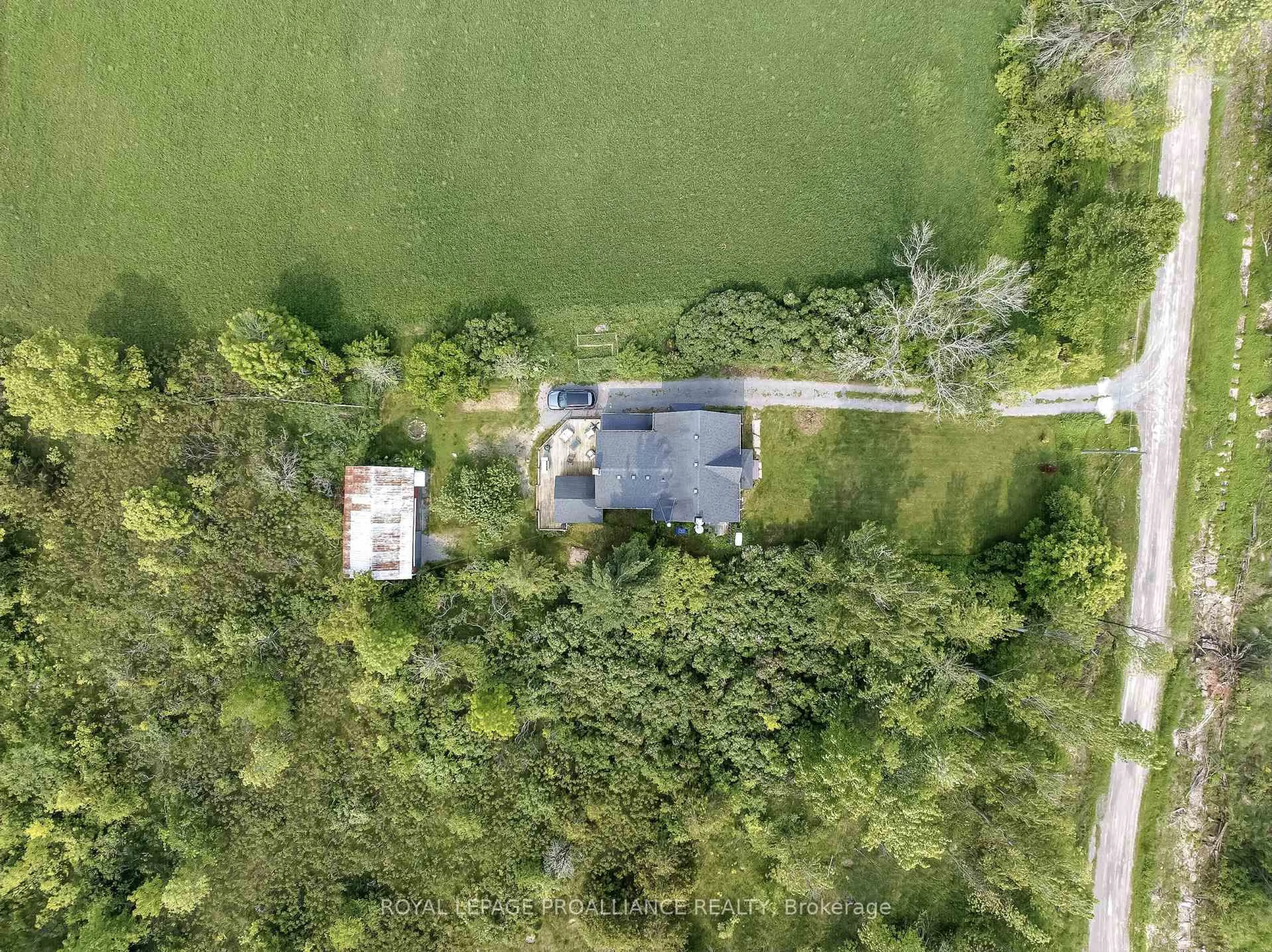 A pic from outside/outdoor area/front of a property/back of a property/a pic from drone, unknown for 34 Station Rd, Limoges Ontario K0K 2M0