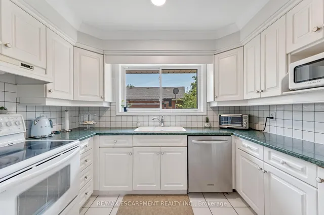 Additional property image - 63 West 25th St