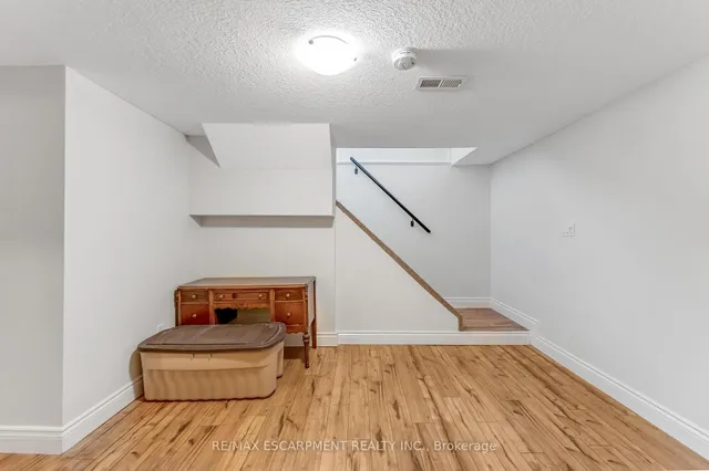Additional property image - 63 West 25th St