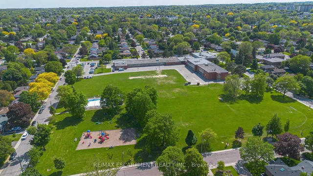 Additional property image - 63 West 25th St