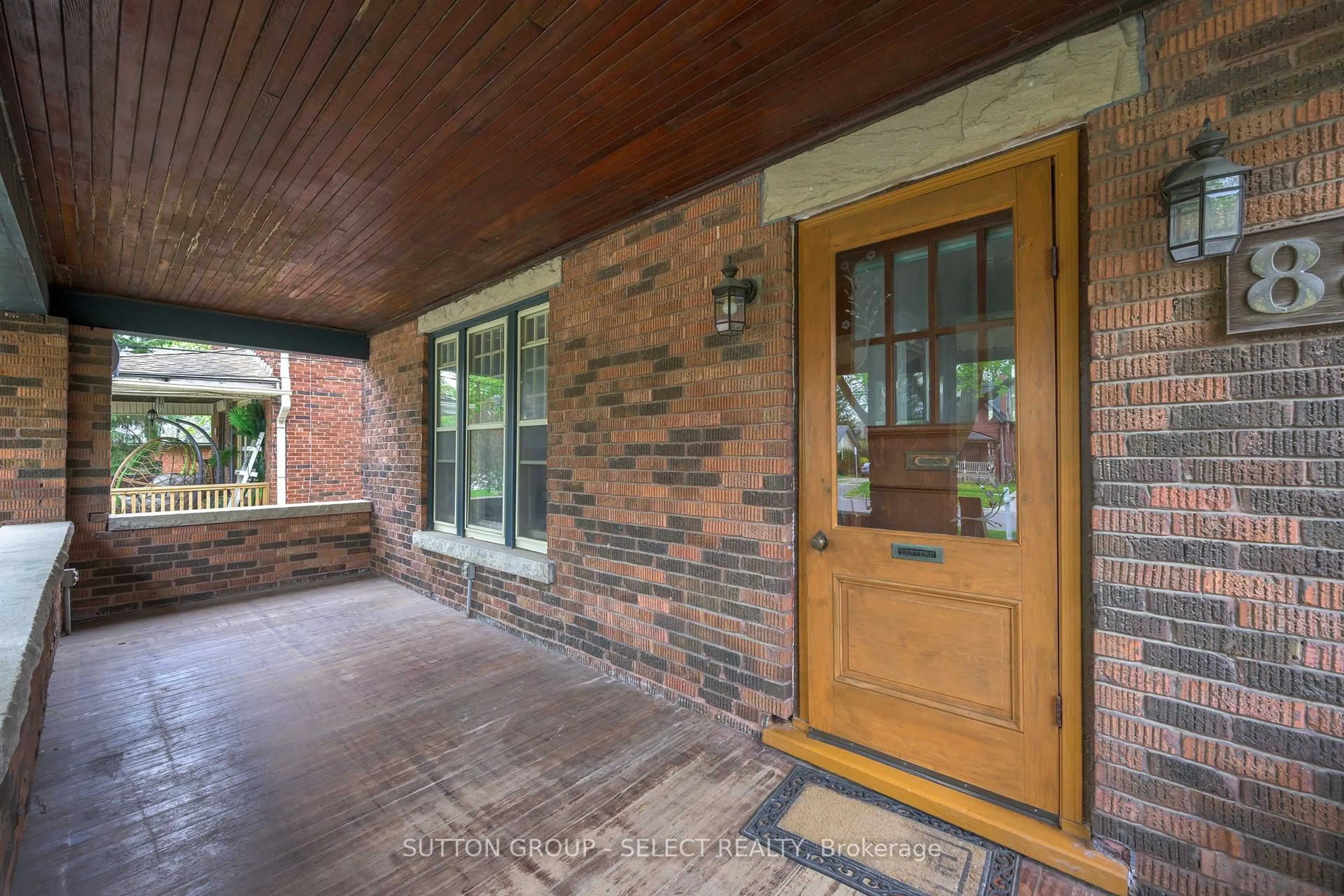 Home with brick exterior material, street for 883 WATERLOO St, London East Ontario N6A 3W8