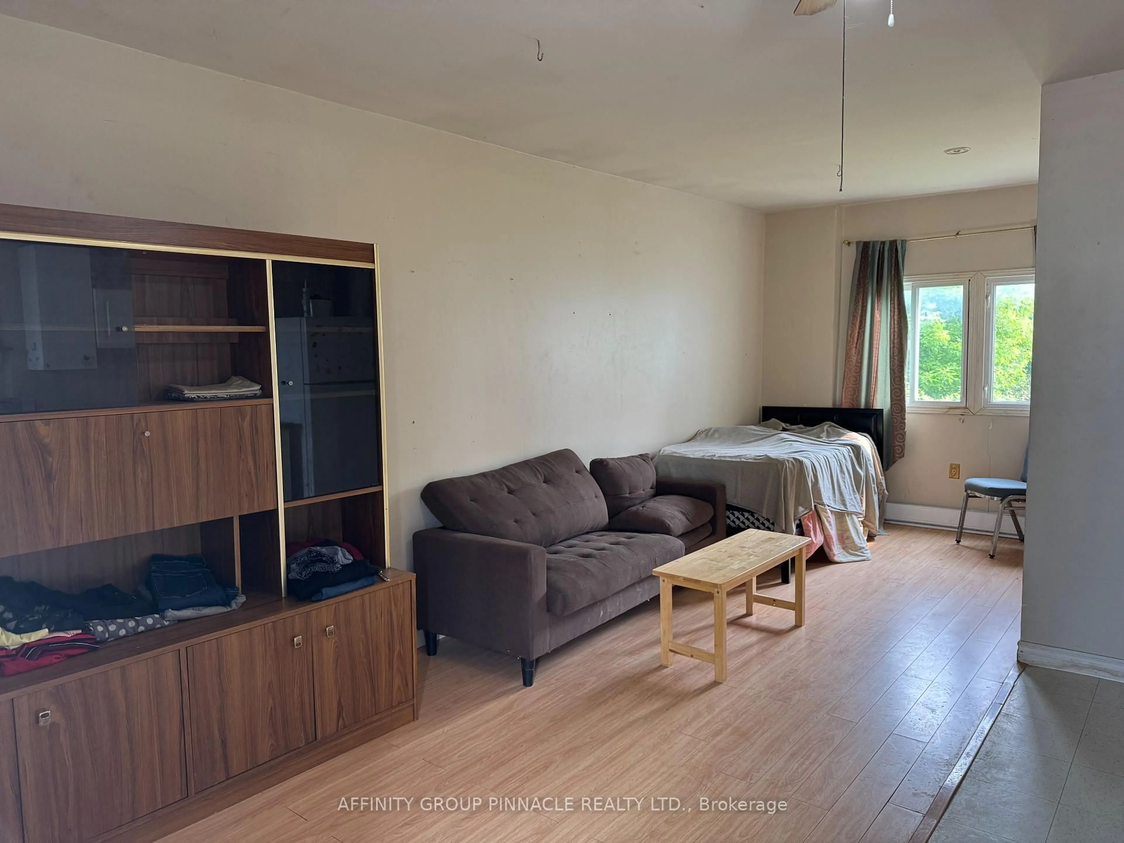 Living room with furniture, unknown for 88 Albert St, Kawartha Lakes Ontario K9V 3H6