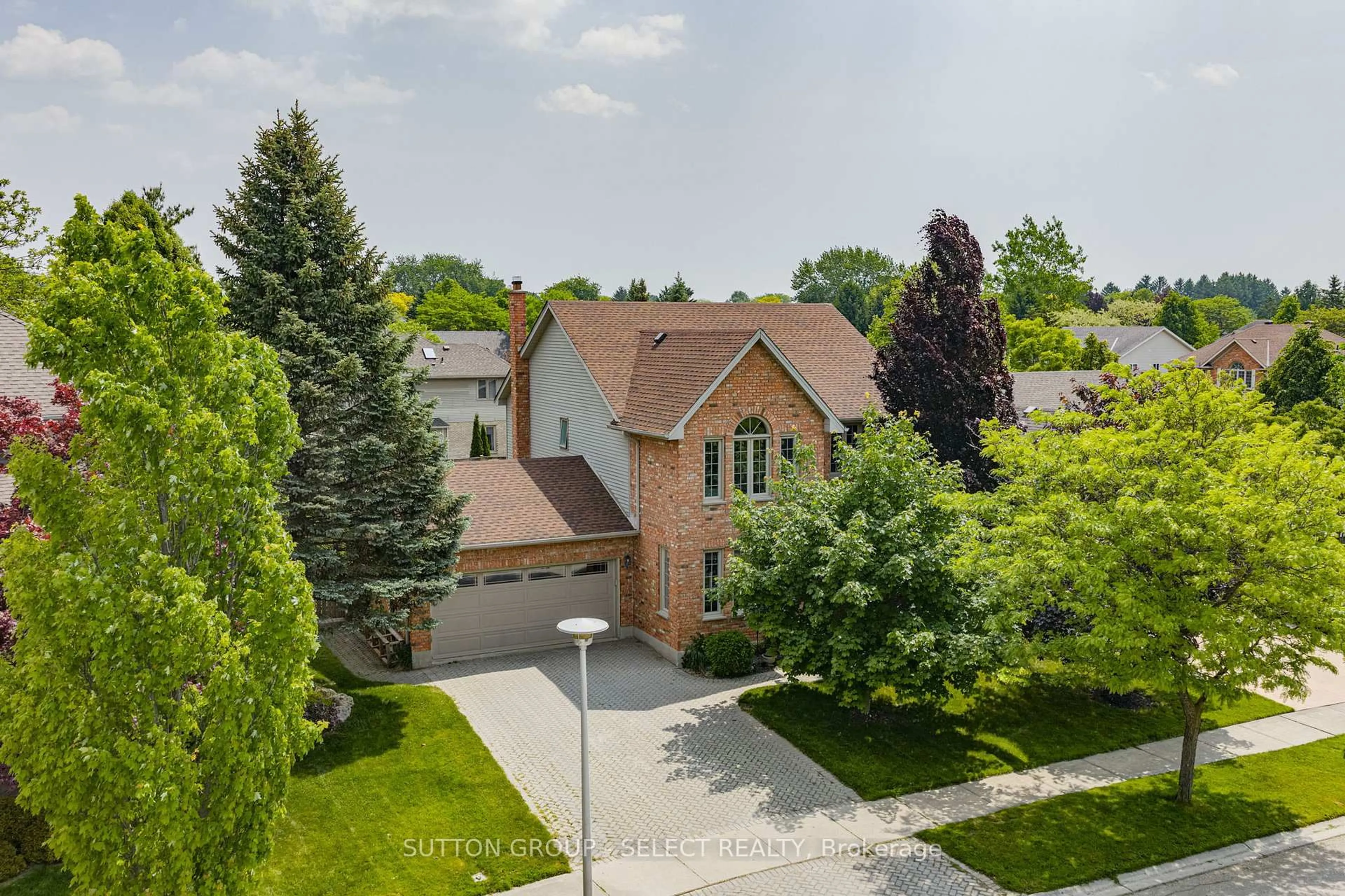 A pic from outside/outdoor area/front of a property/back of a property/a pic from drone, street for 6 Bassenthwaite Cres, London North Ontario N6G 4V5