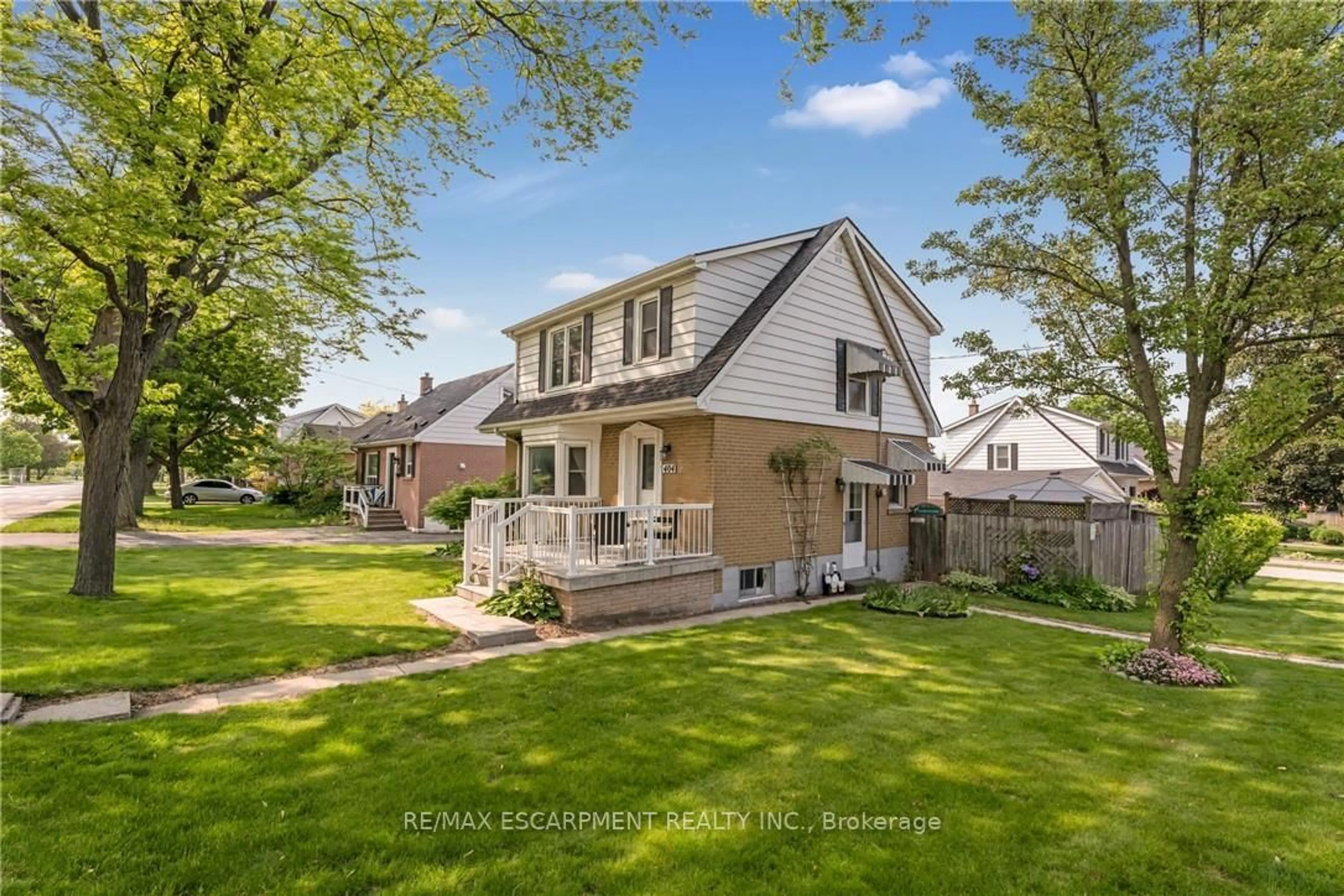 Unknown for 404 Sanatorium Rd, Hamilton Ontario L9C 2A9