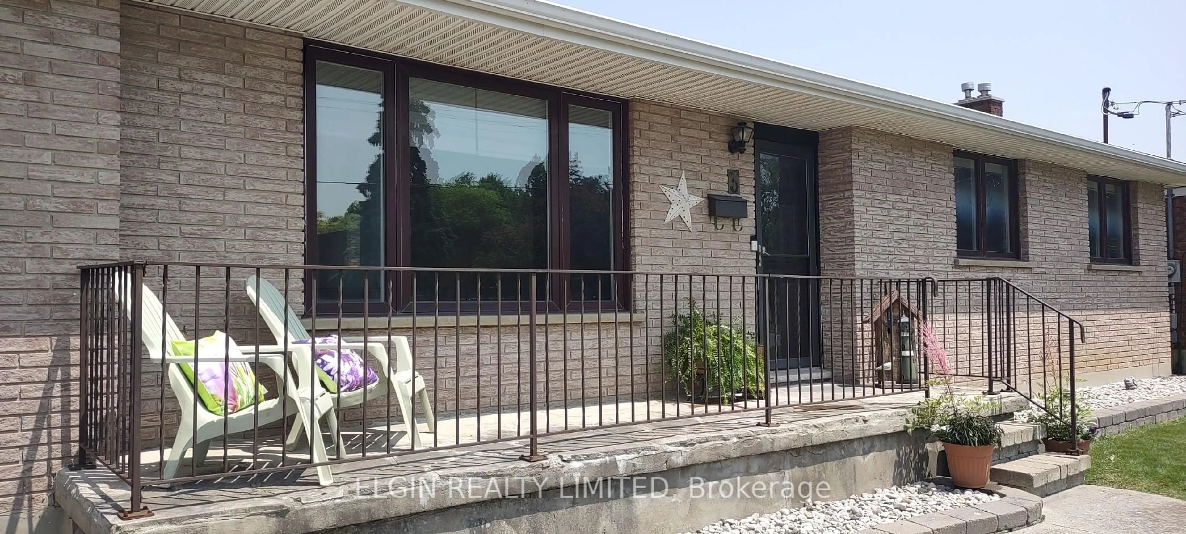 Unknown for 3 Mary Bucke St, St. Thomas Ontario N5R 5L7