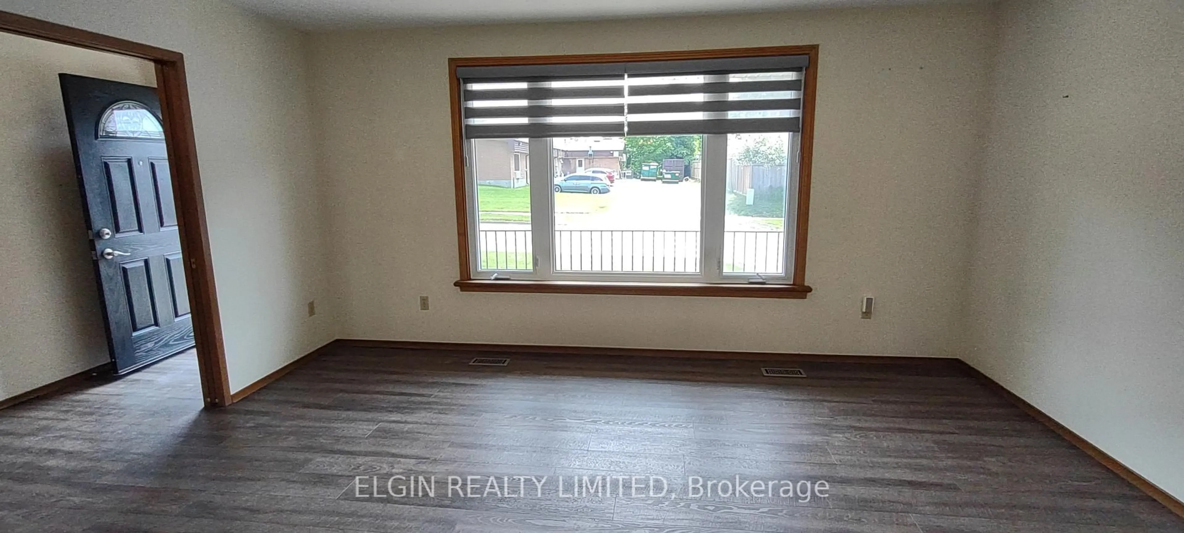 A pic of a room for 3 Mary Bucke St, St. Thomas Ontario N5R 5L7