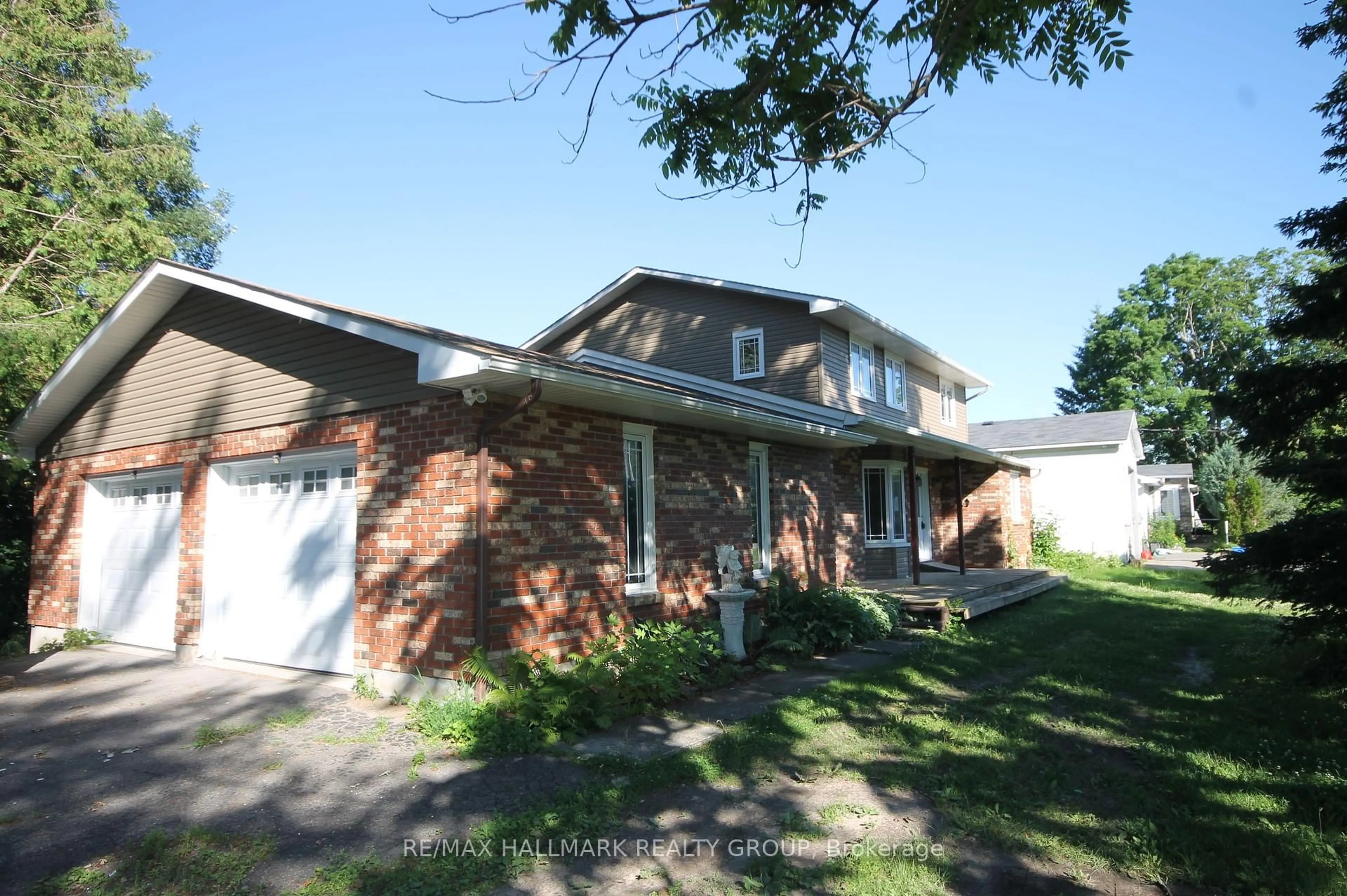 Home with brick exterior material, street for 1844 RIVER Rd, Ottawa Ontario K4M 1B4