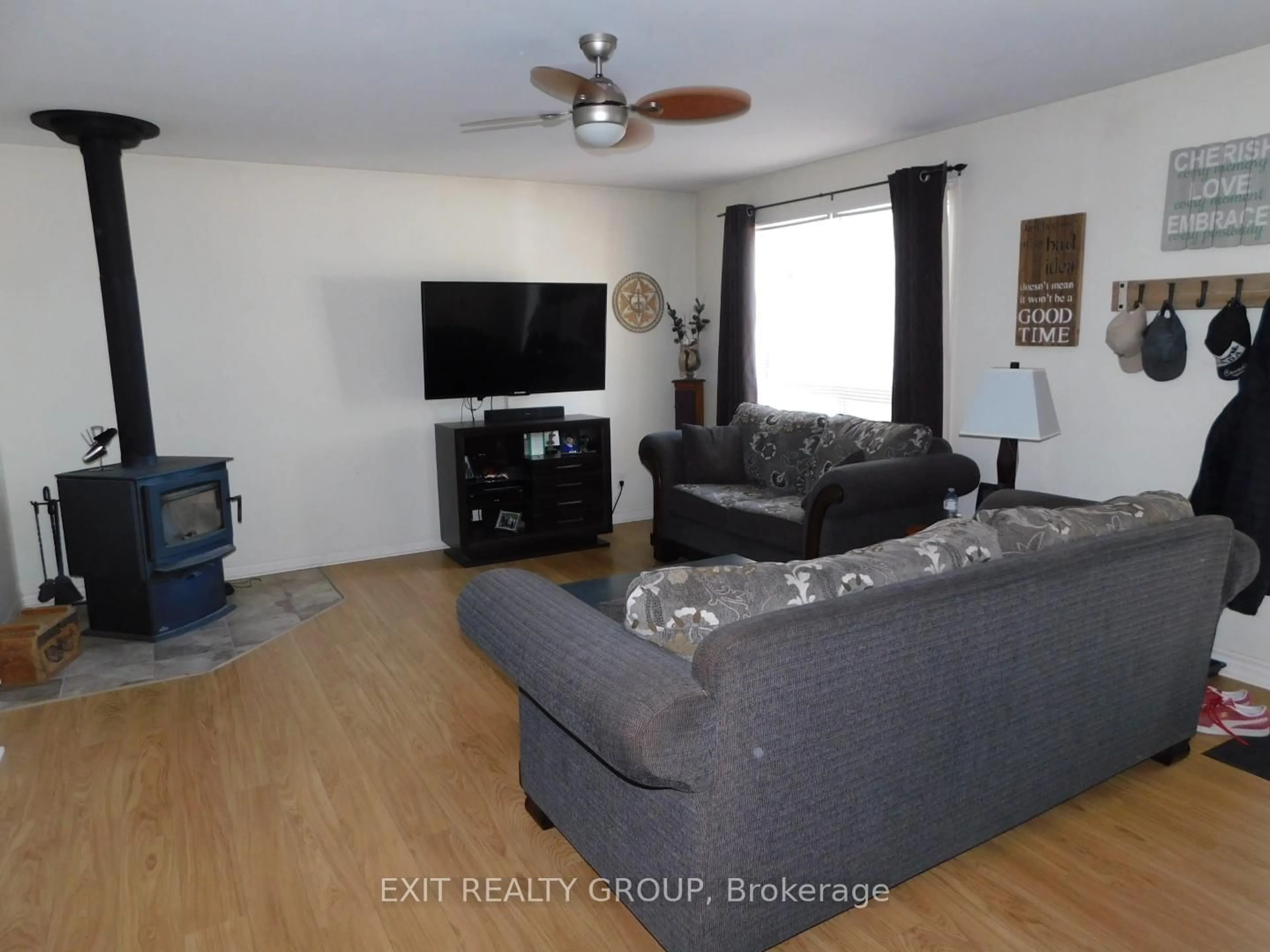 Living room with furniture, unknown for 141 Stoco Rd, Tweed Ontario K0K 3J0