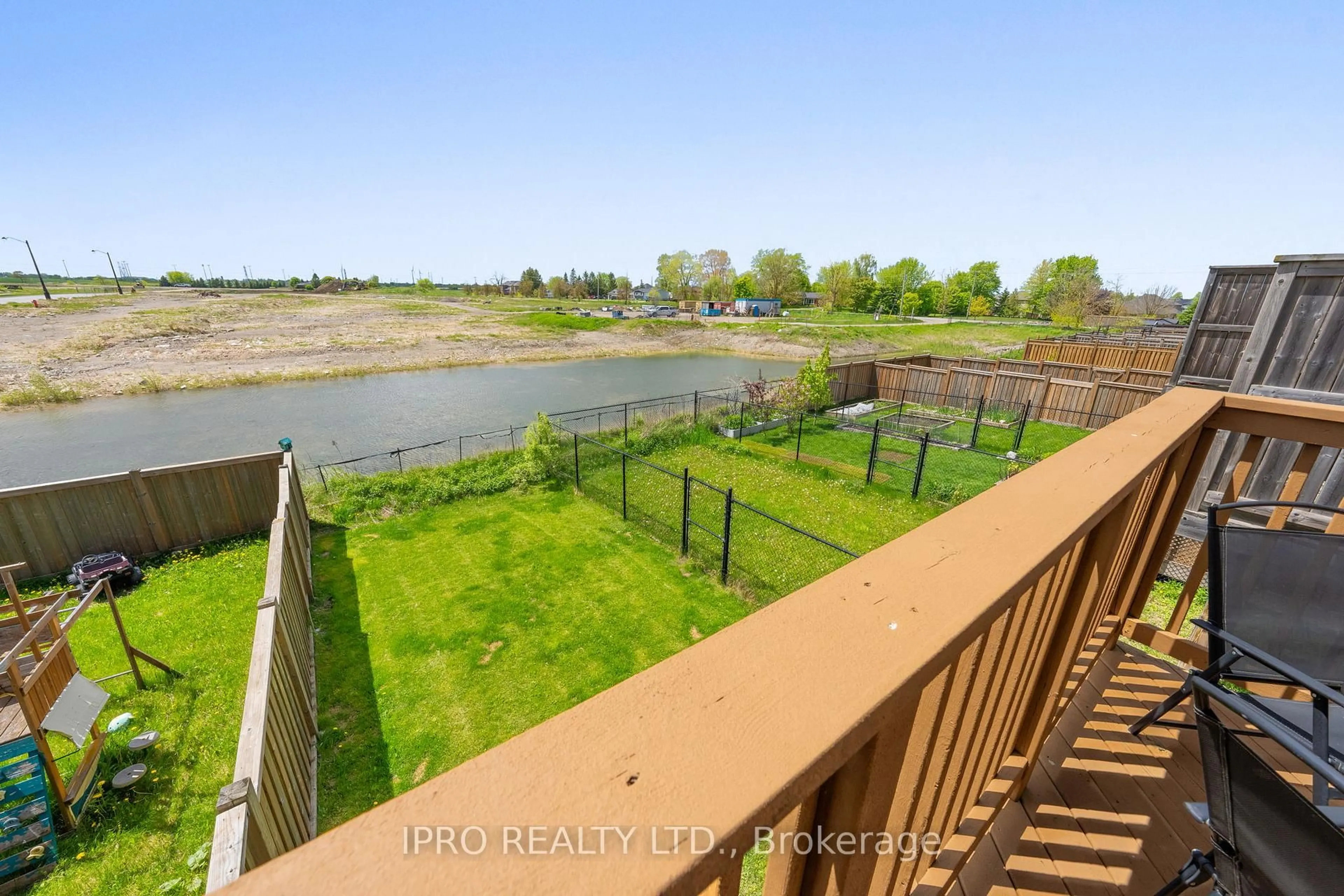 A pic from outside/outdoor area/front of a property/back of a property/a pic from drone, water/lake/river/ocean view for 28 Taylor Dr, East Luther Grand Valley Ontario L9W 6P4