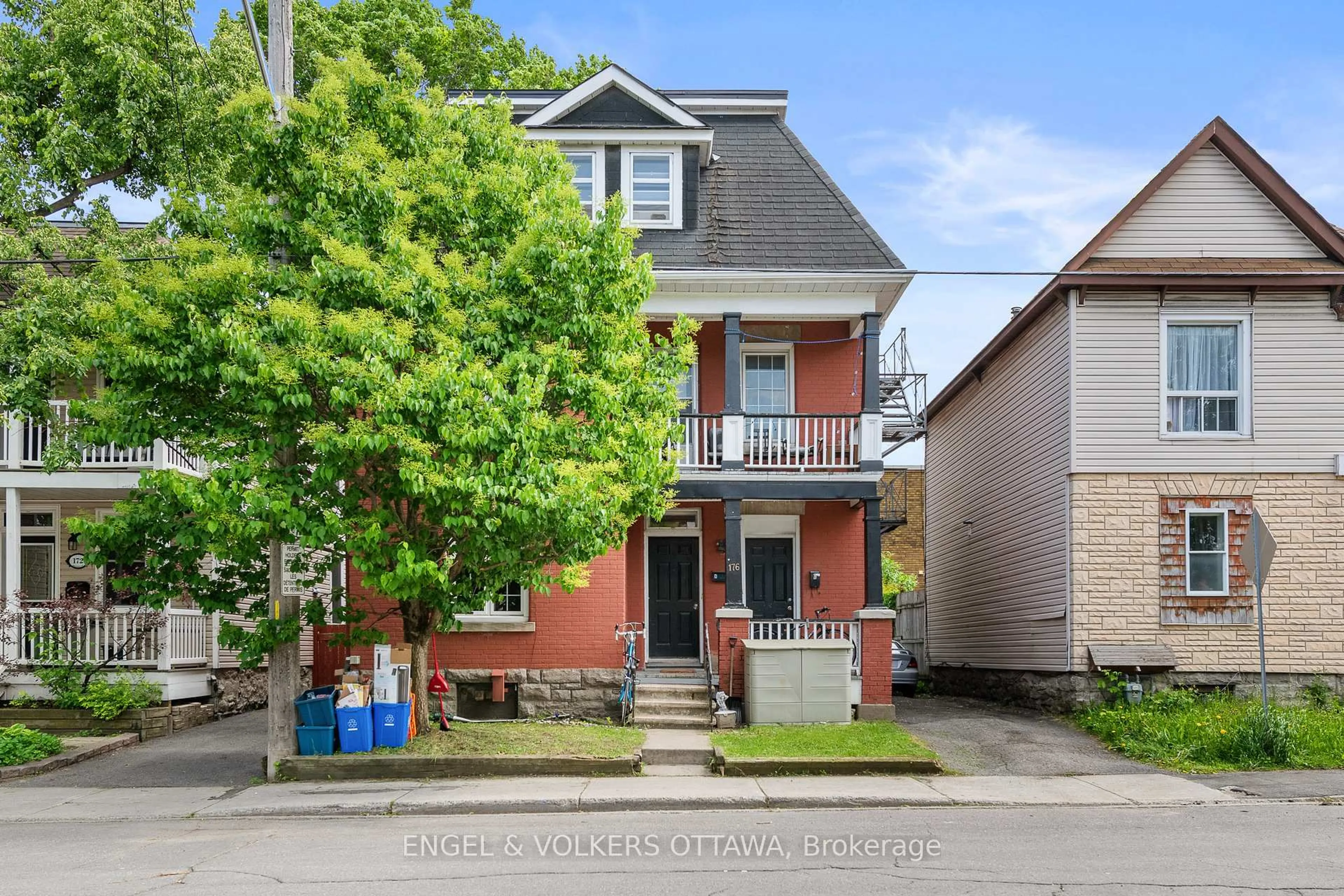 Home with brick exterior material, street for 176 Arlington Ave, Ottawa Ontario K1R 5S7