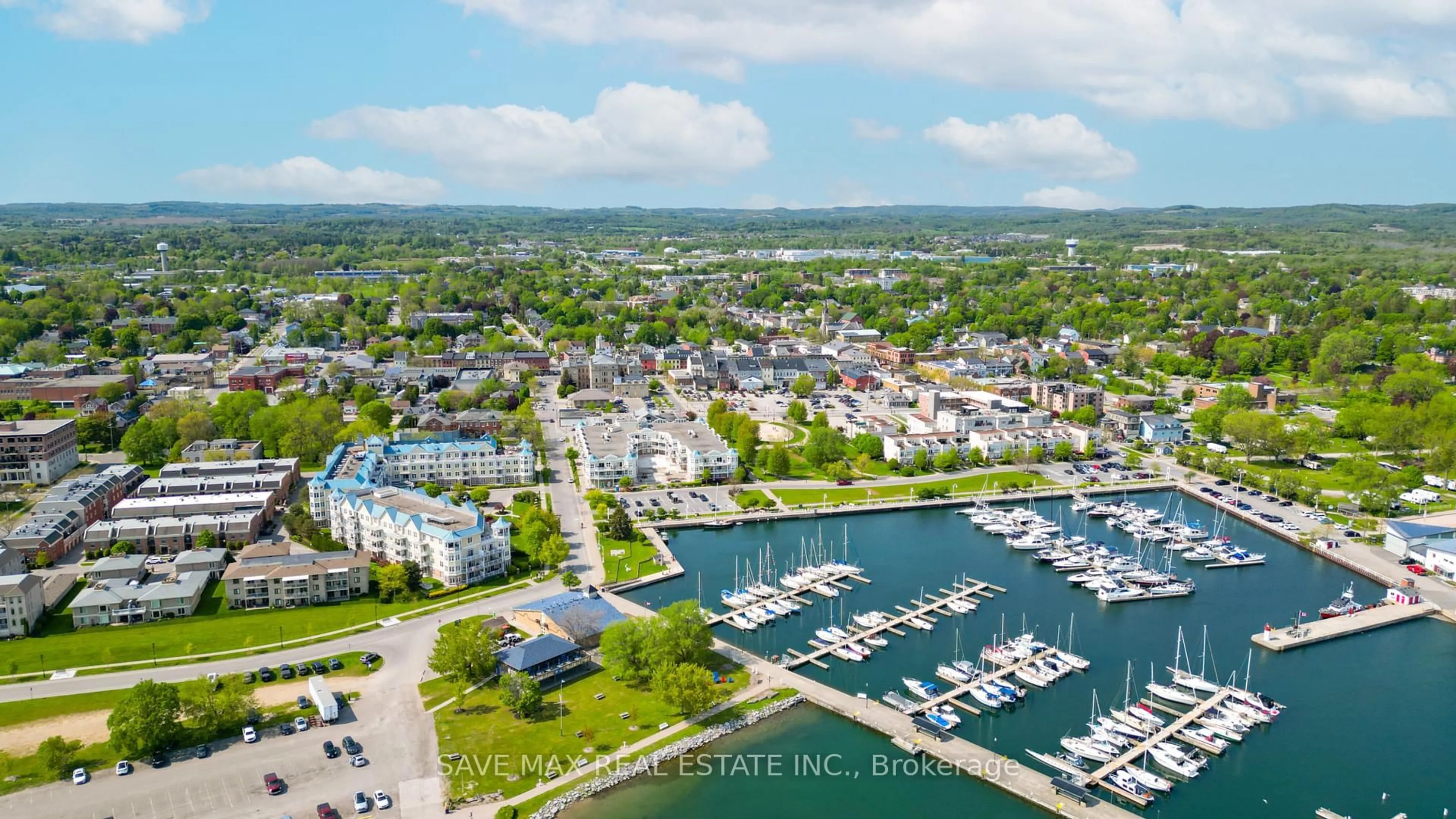 A pic from outside/outdoor area/front of a property/back of a property/a pic from drone, water/lake/river/ocean view for 1077 TRAILSVIEW Ave, Cobourg Ontario K9A 4J5