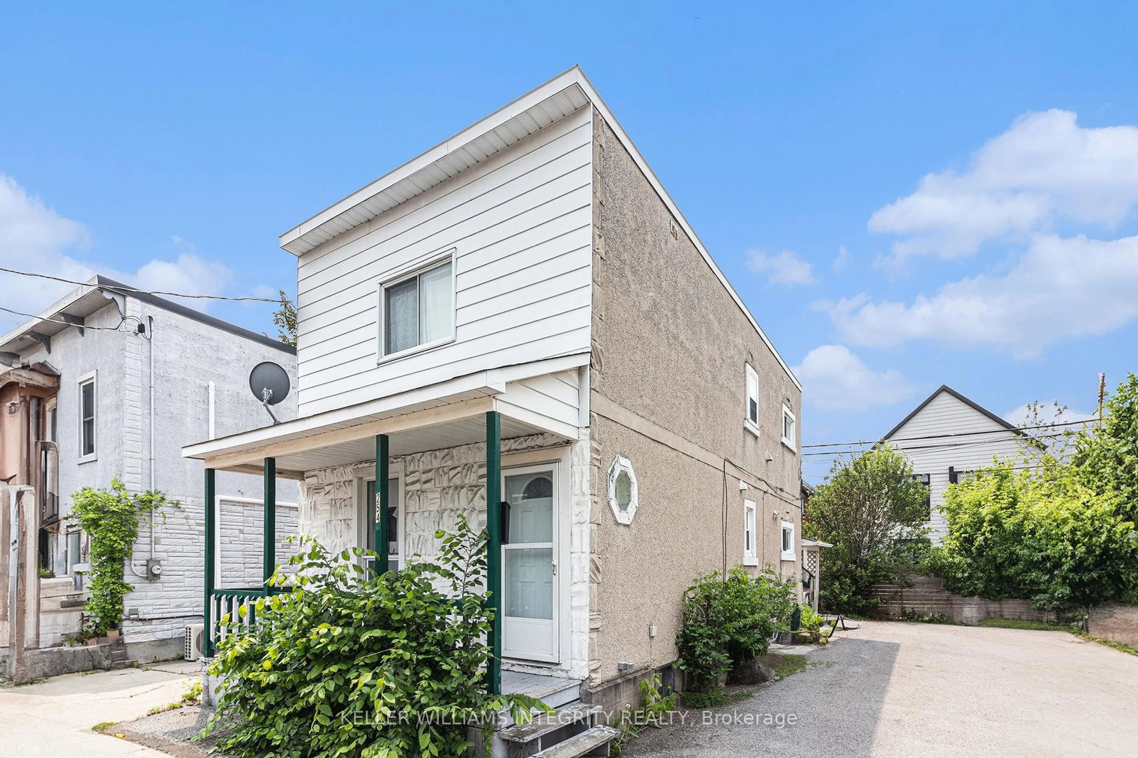 Unknown for 254 Emond St, Ottawa Ontario K1L 7R8
