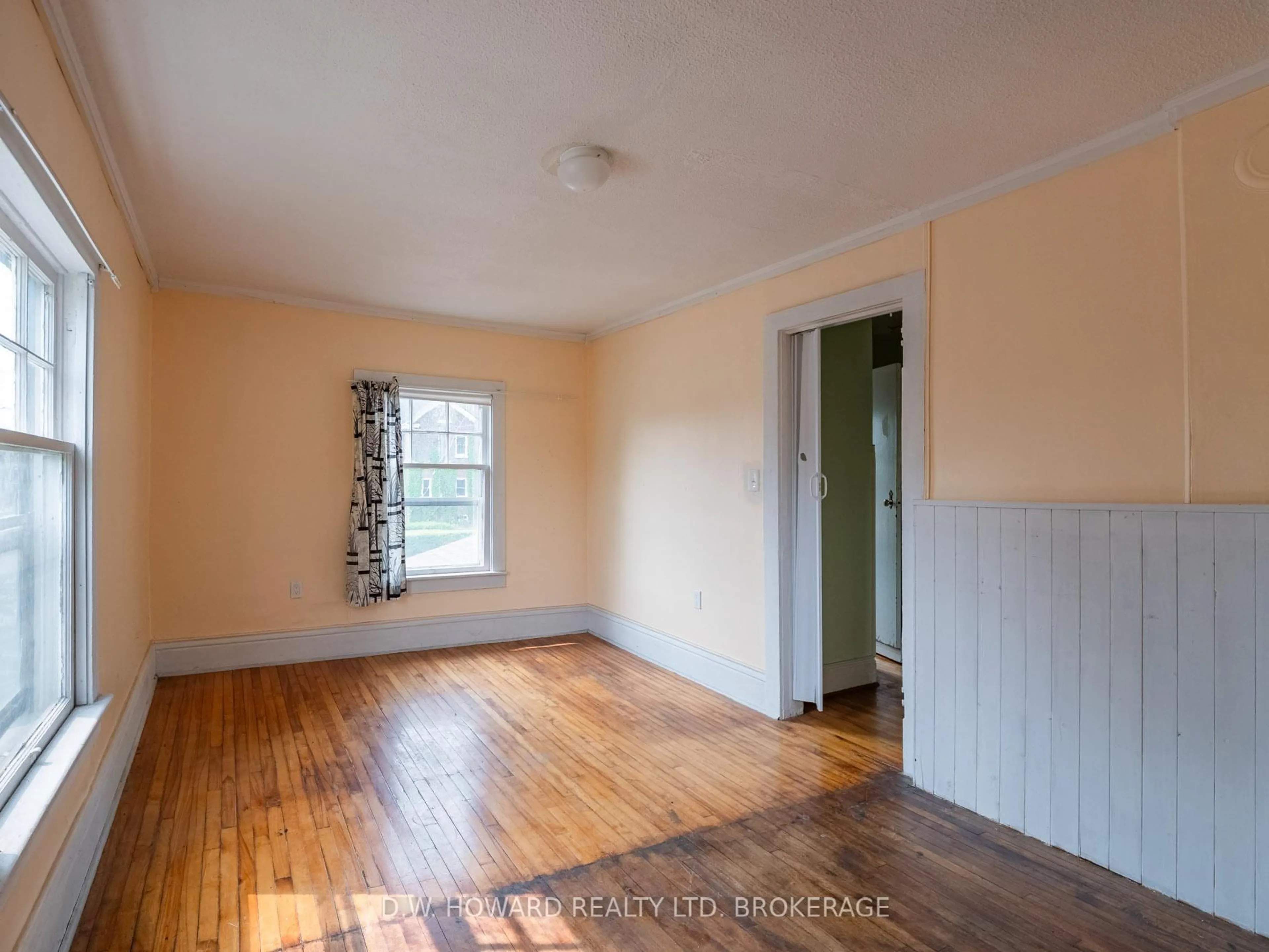 A pic of a room for 77 Sugarloaf St, Port Colborne Ontario L3K 2N3