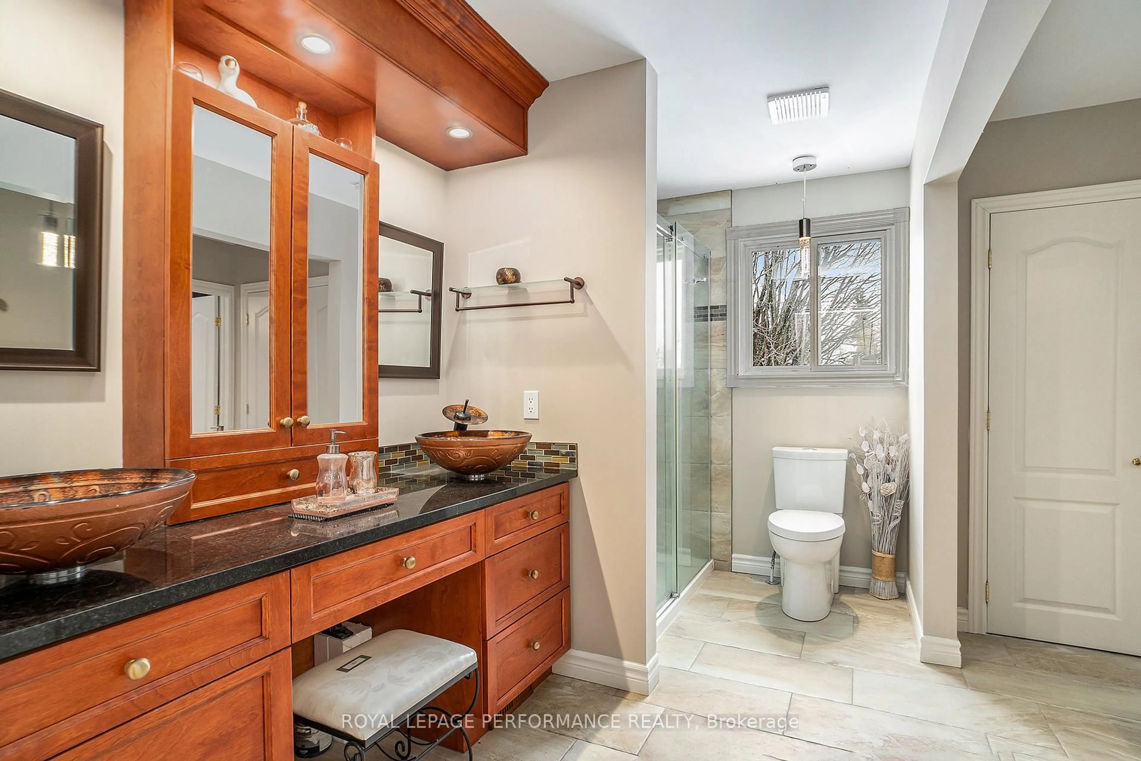 Contemporary bathroom, ceramic/tile floor for 1430 Notre Dame St, Russell Ontario K0A 1W0