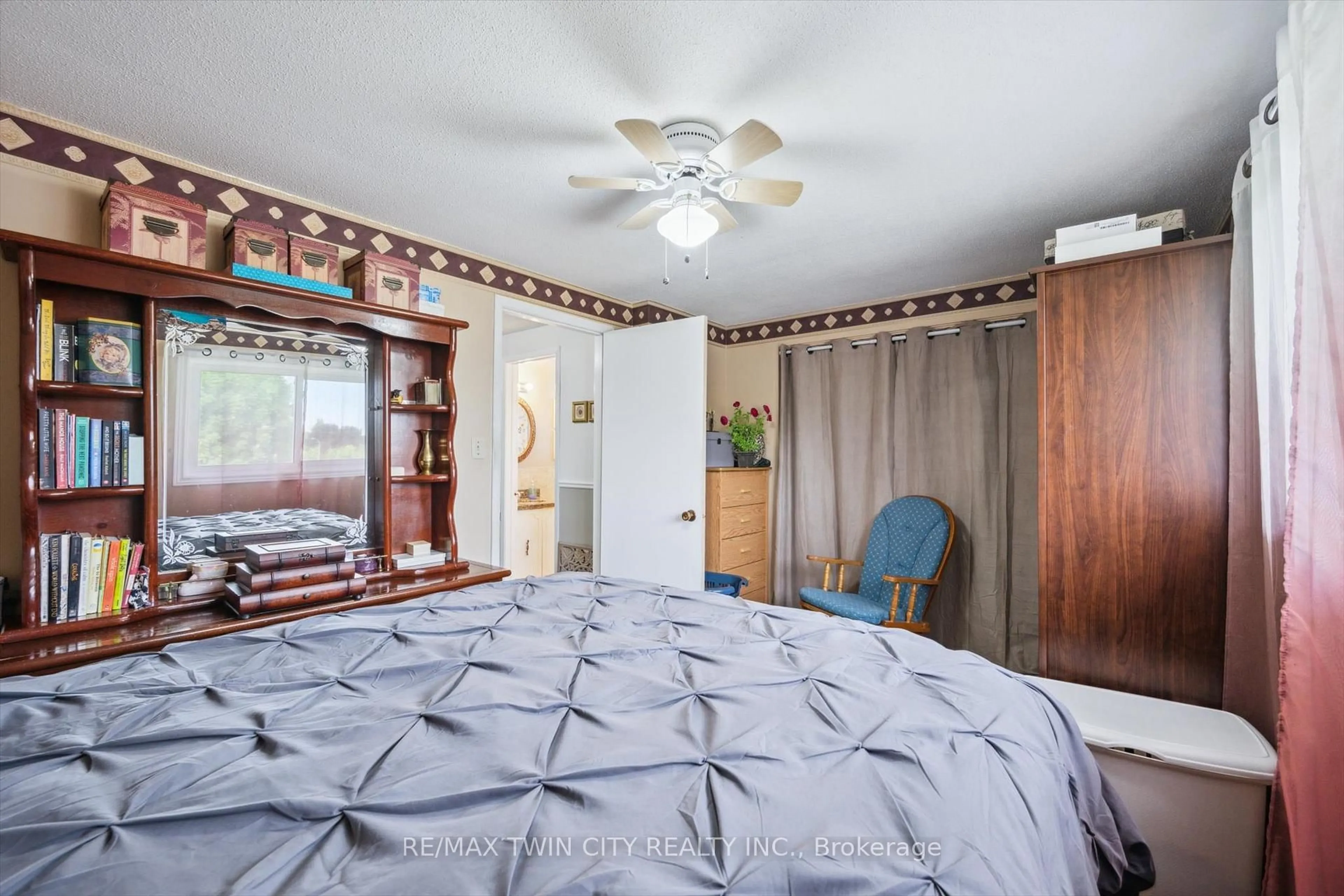 Bedroom with bed, unknown for 148 NORTHLAKE Dr #A, Waterloo Ontario N2V 1H7