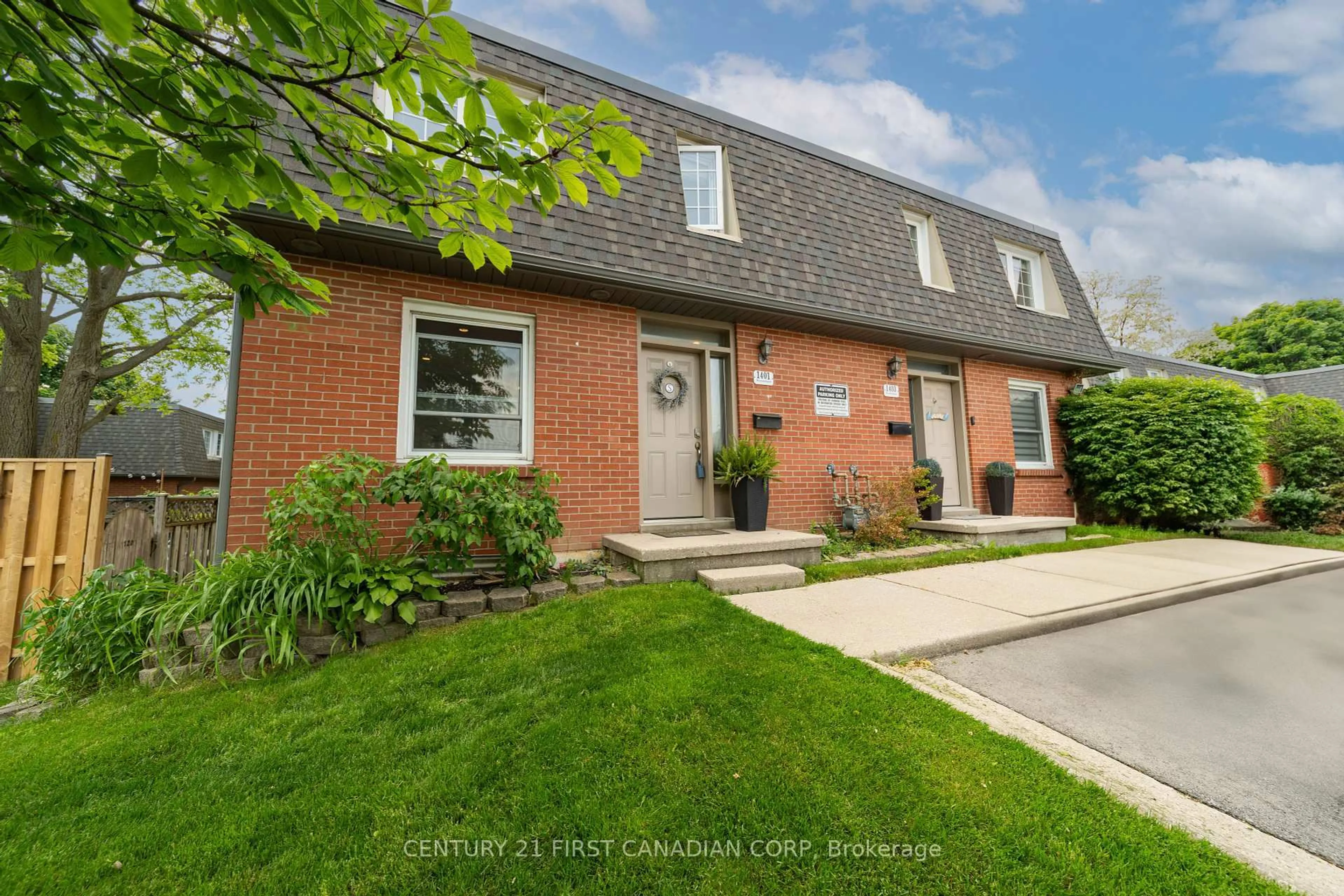 Home with brick exterior material, street for 1401 Wonderland Rd, London North Ontario N6G 2C2