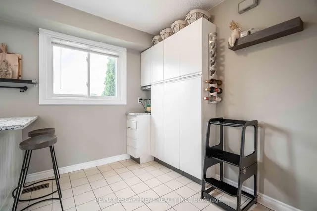 Additional property image - 1155 Paramount Dr Unit 13