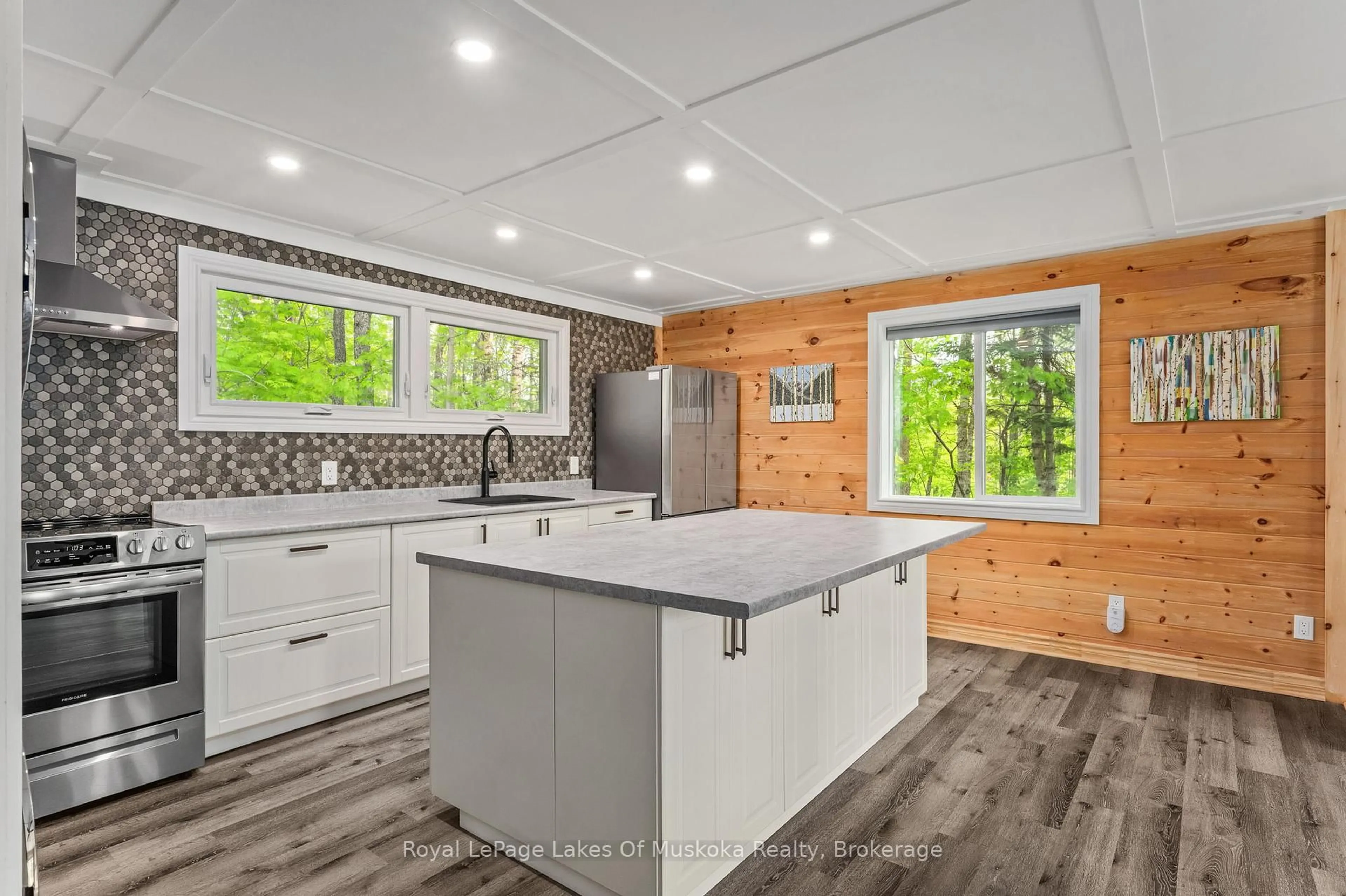 Open concept kitchen, unknown for 65 Victoria St, Magnetawan Ontario P0A 1P0