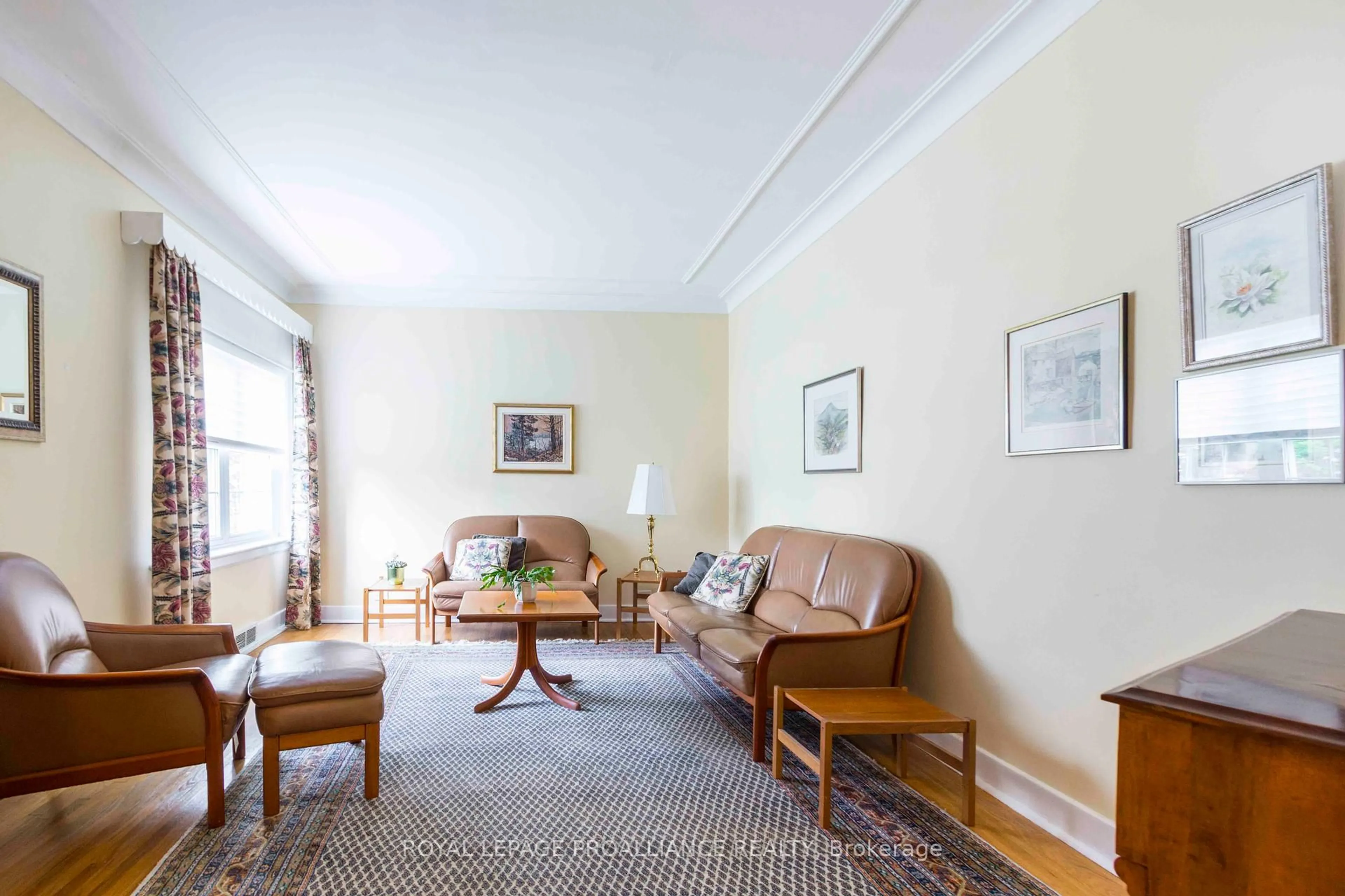 Living room with furniture, unknown for 222 Dundas St, Quinte West Ontario K8V 2T3