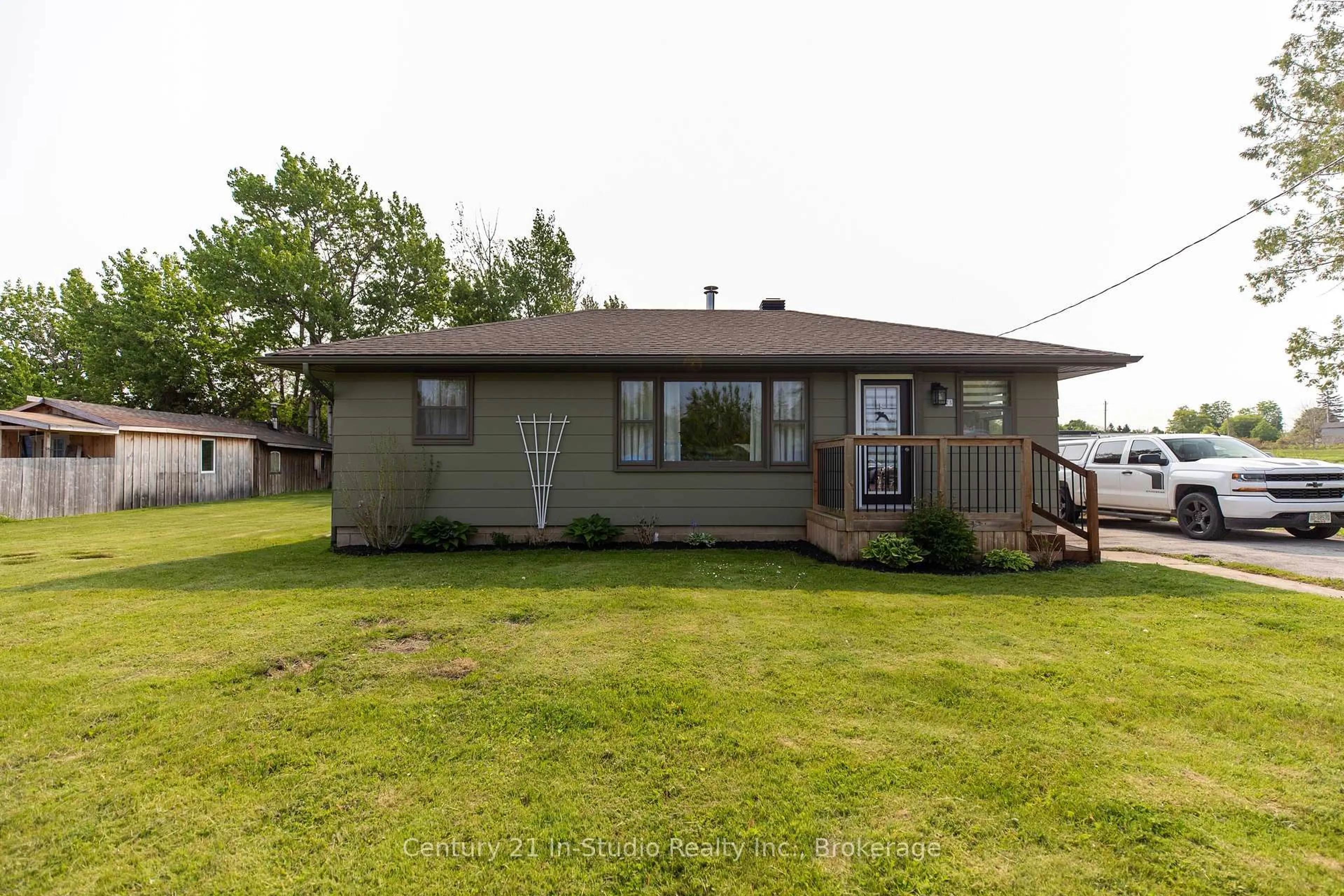 Unknown for 75 Turner St, Saugeen Shores Ontario N0H 2L0