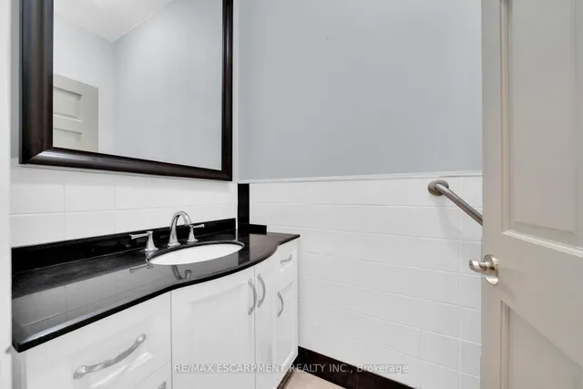 Additional property image - 550 Beach Blvd