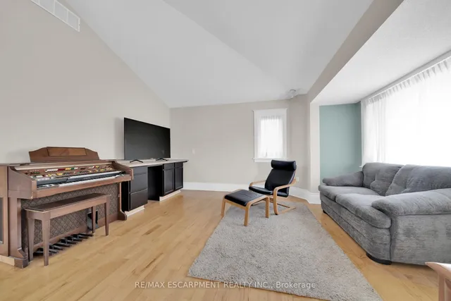 Additional property image - 550 Beach Blvd