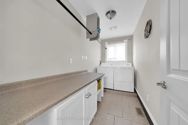 Additional property image - 550 Beach Blvd