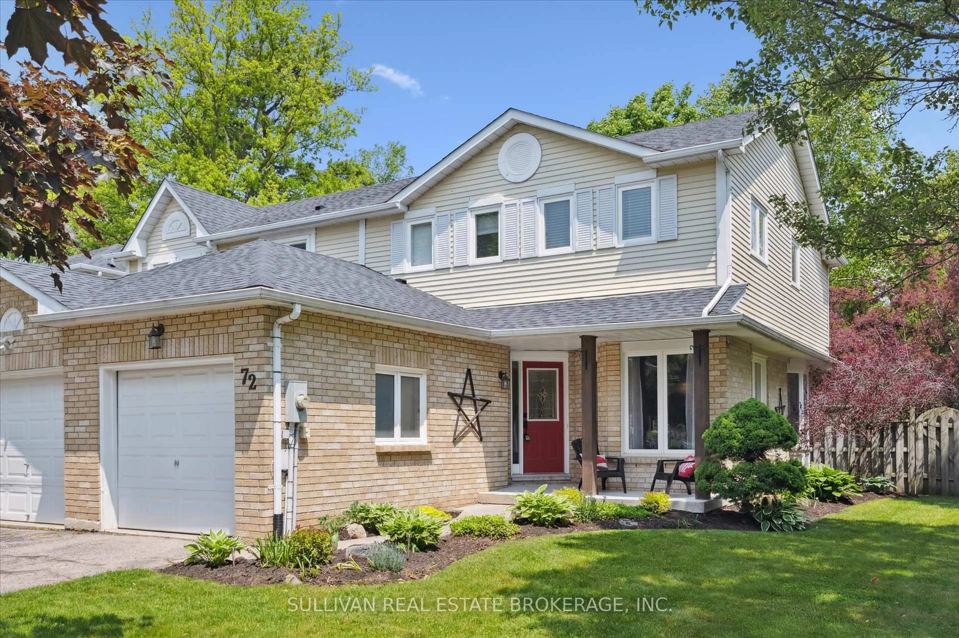 Home with brick exterior material, street for 72 Middlemiss Cres, Cambridge Ontario N1T 1R4
