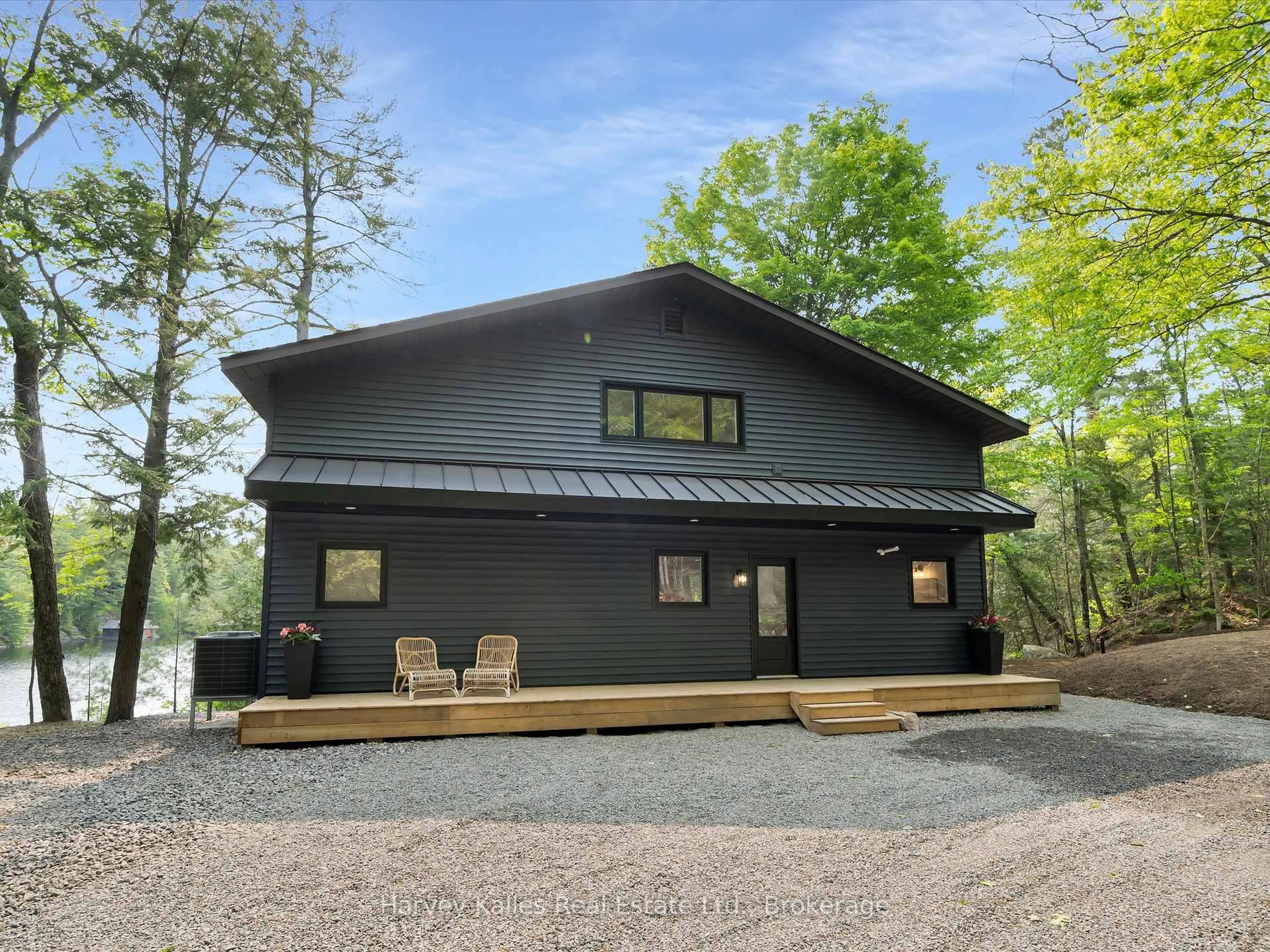 Home with vinyl exterior material, building for 155 Highway 632 Highway, Seguin Ontario P0C 1J0