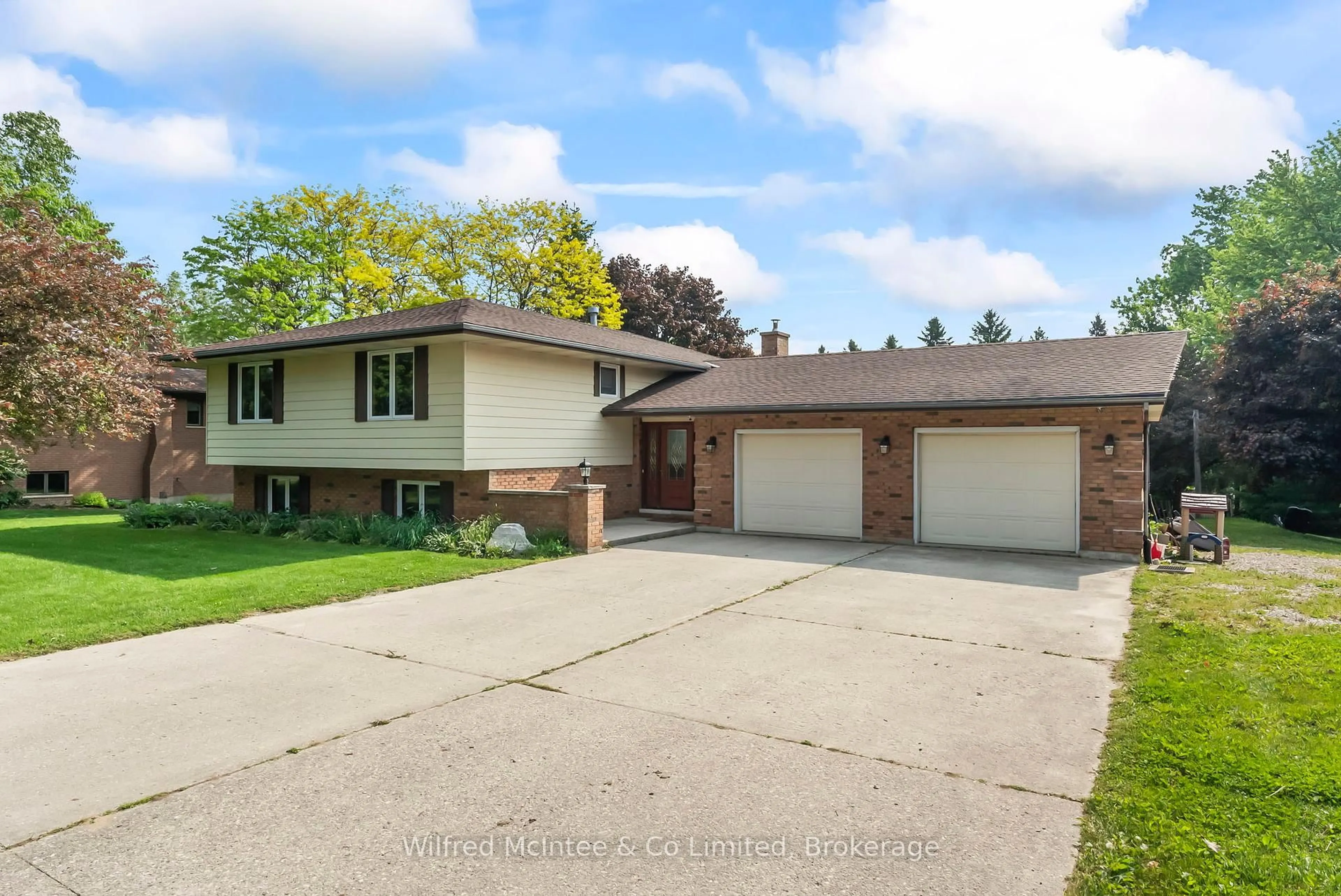 Unknown for 22 Geeson Ave, Brockton Ontario N0G 2V0