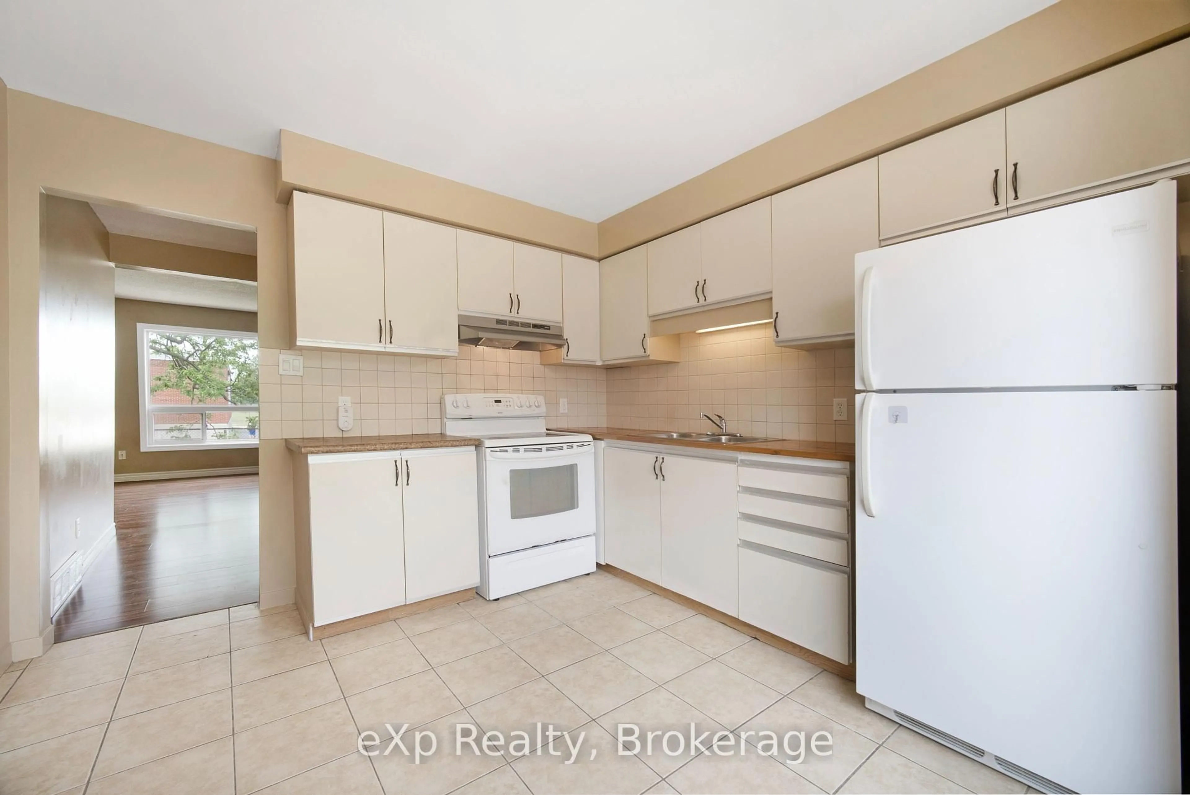 Standard kitchen, ceramic/tile floor for 550 Second St #50, London East Ontario N5V 3S3
