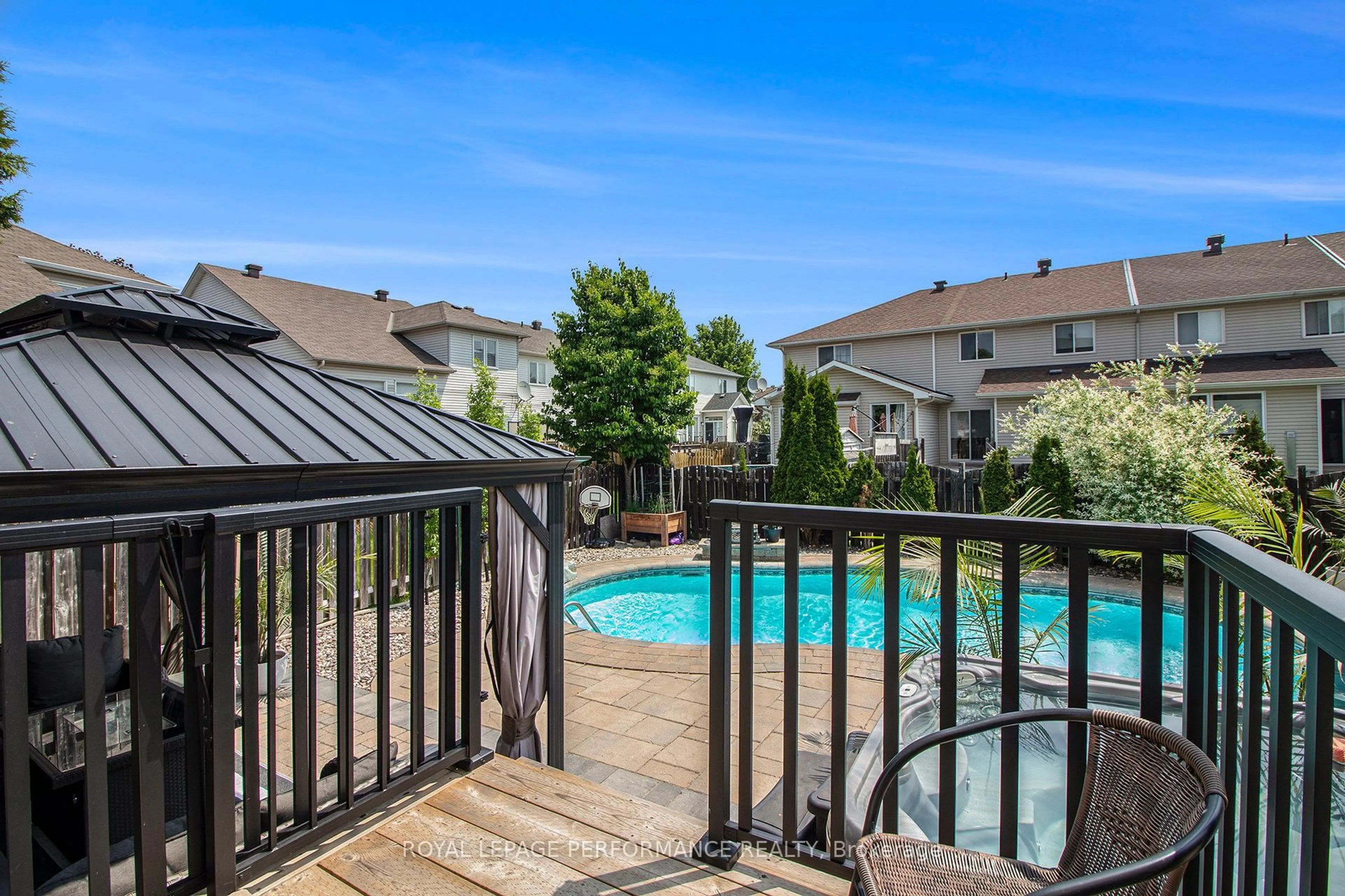 Pool for 1877 Springridge Dr, Ottawa Ontario K4A 4P9