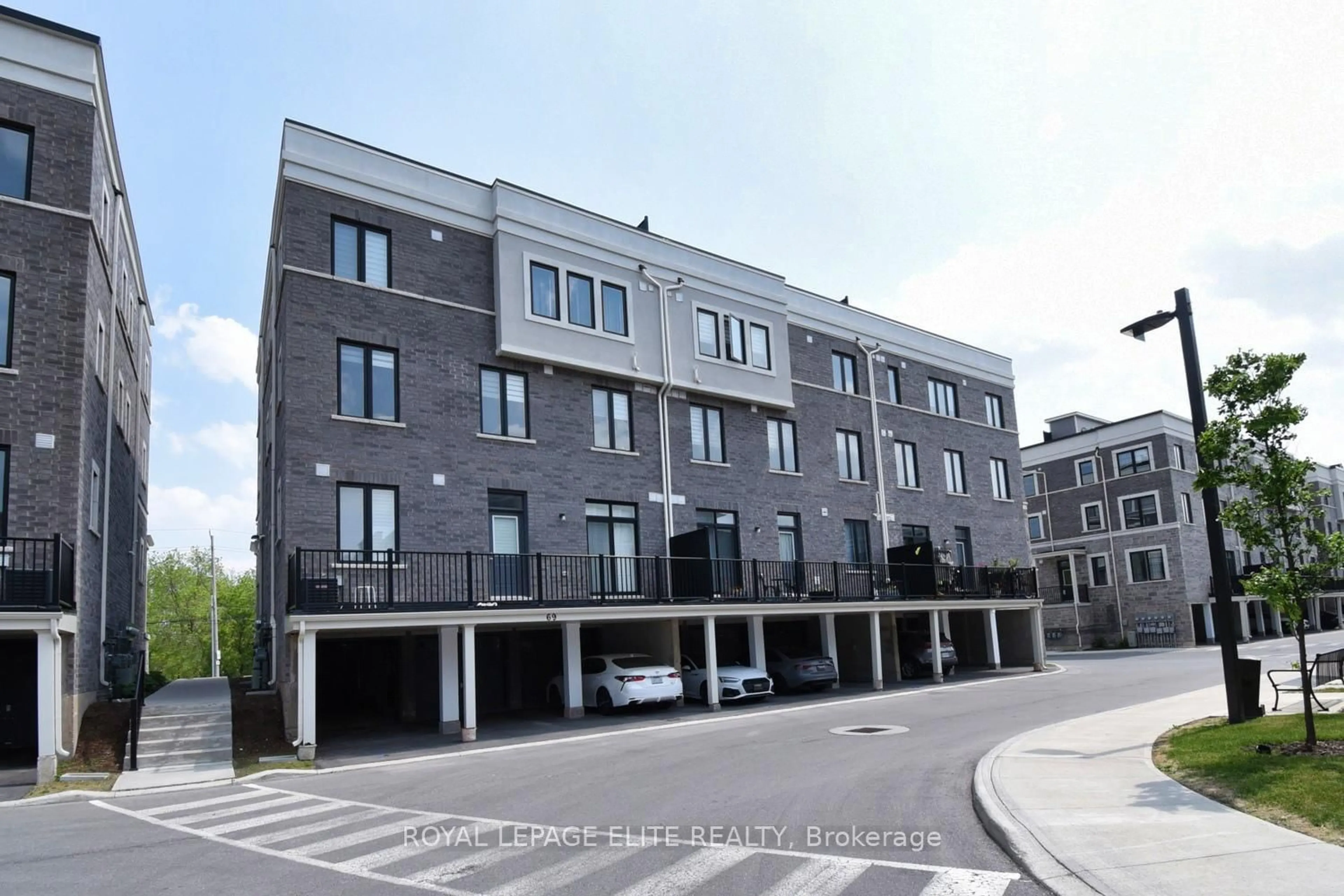 Unknown for 383 Dundas St #69, Hamilton Ontario L8B 1X6