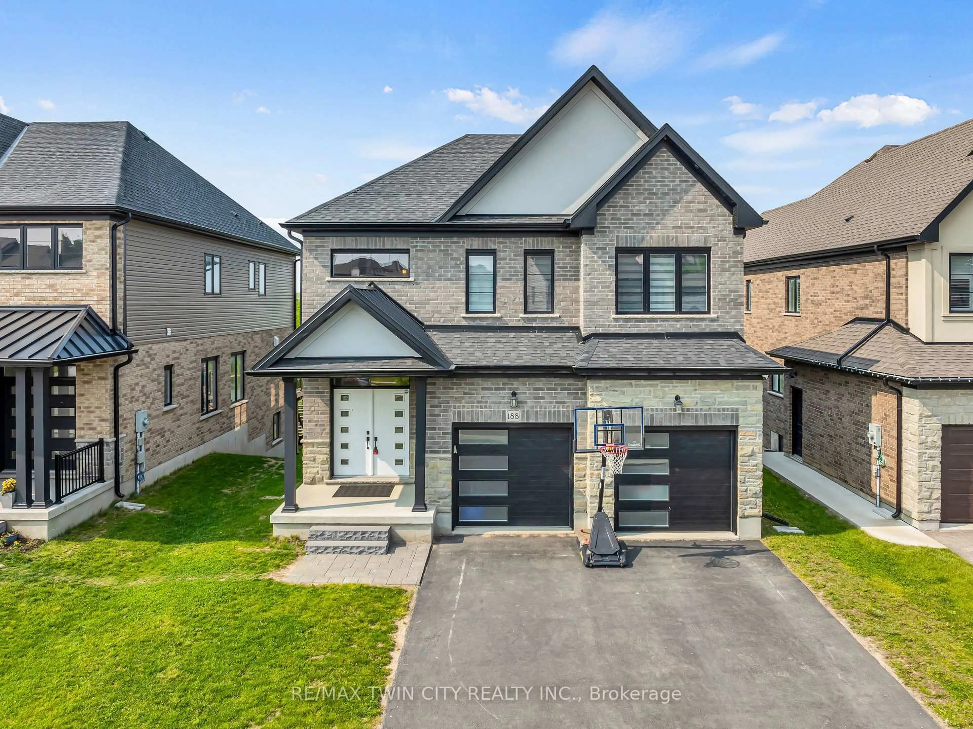 Home with brick exterior material, street for 188 Otterbein Rd, Kitchener Ontario N2B 0A8