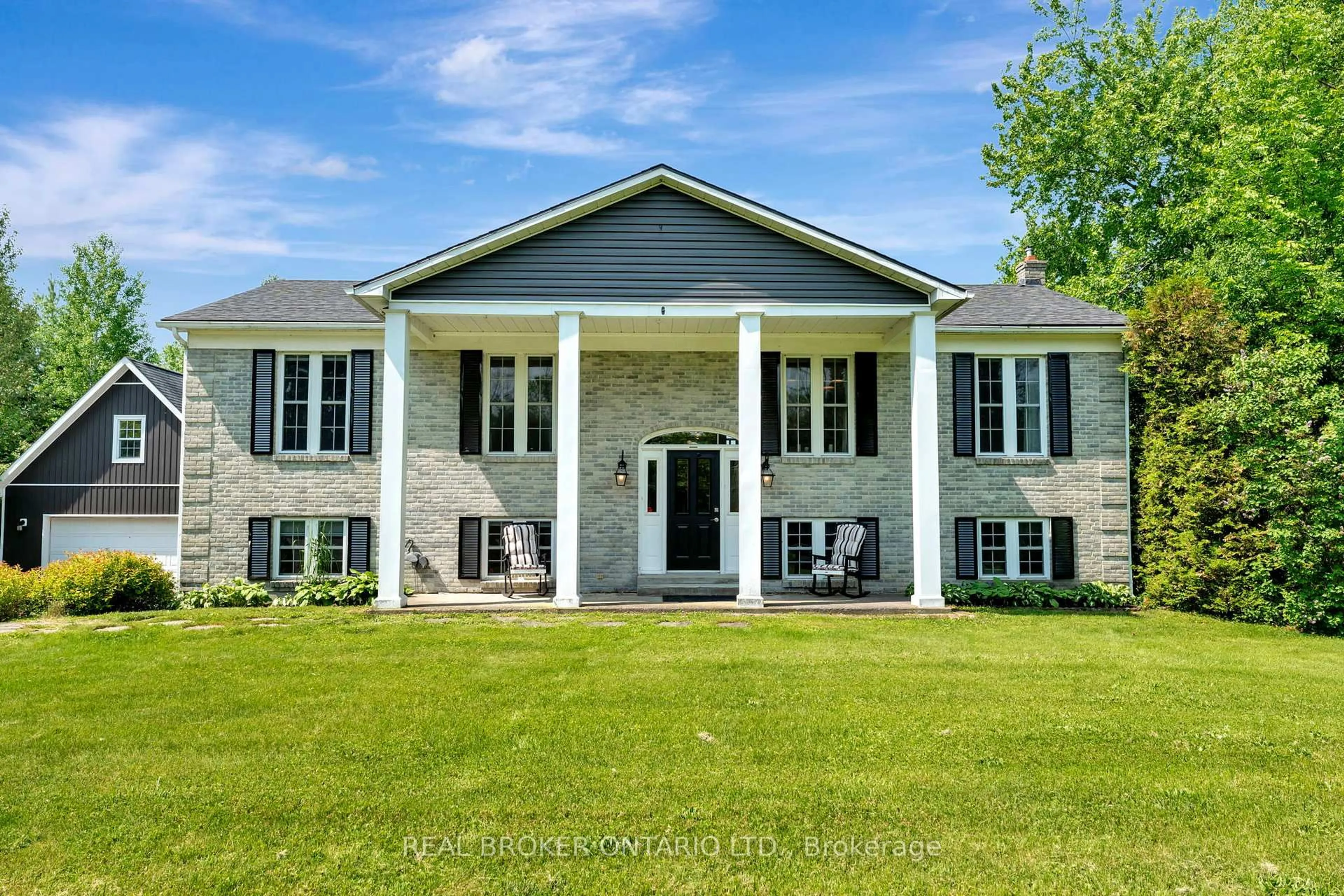 Home with brick exterior material, unknown for 326 Johnston Rd, North Grenville Ontario K0G 1J0