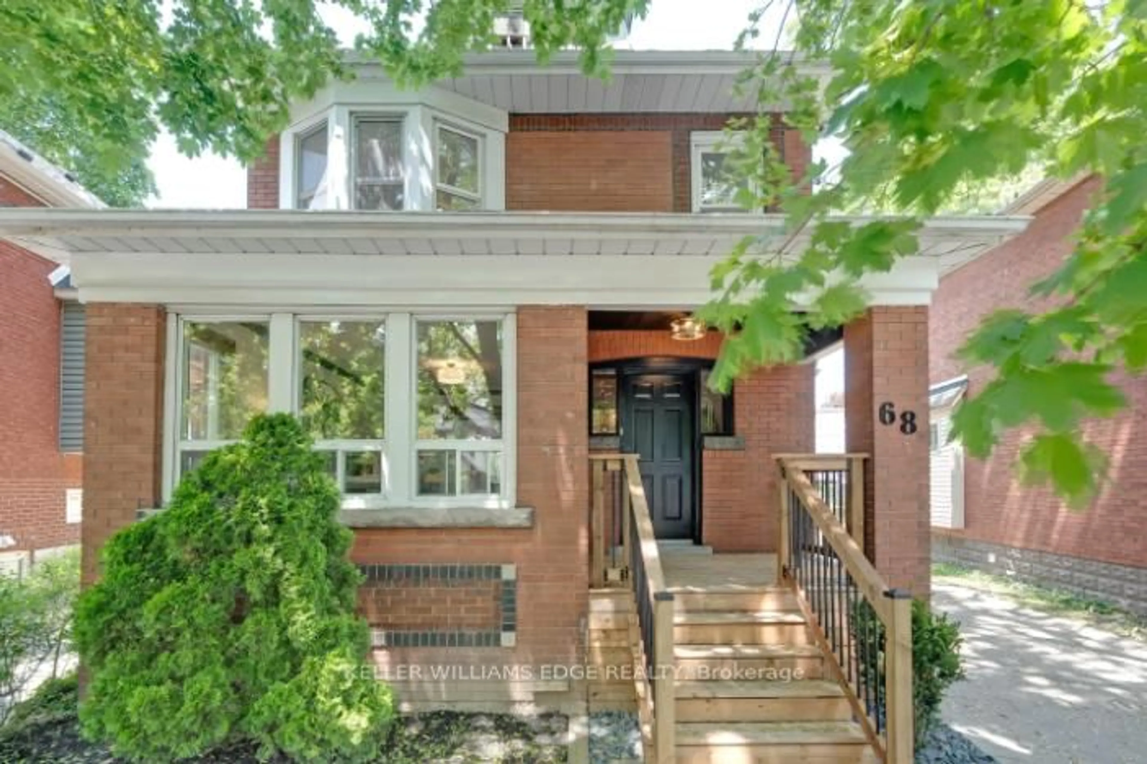Home with brick exterior material, street for 68 North Oval, Hamilton Ontario L8S 3Y8