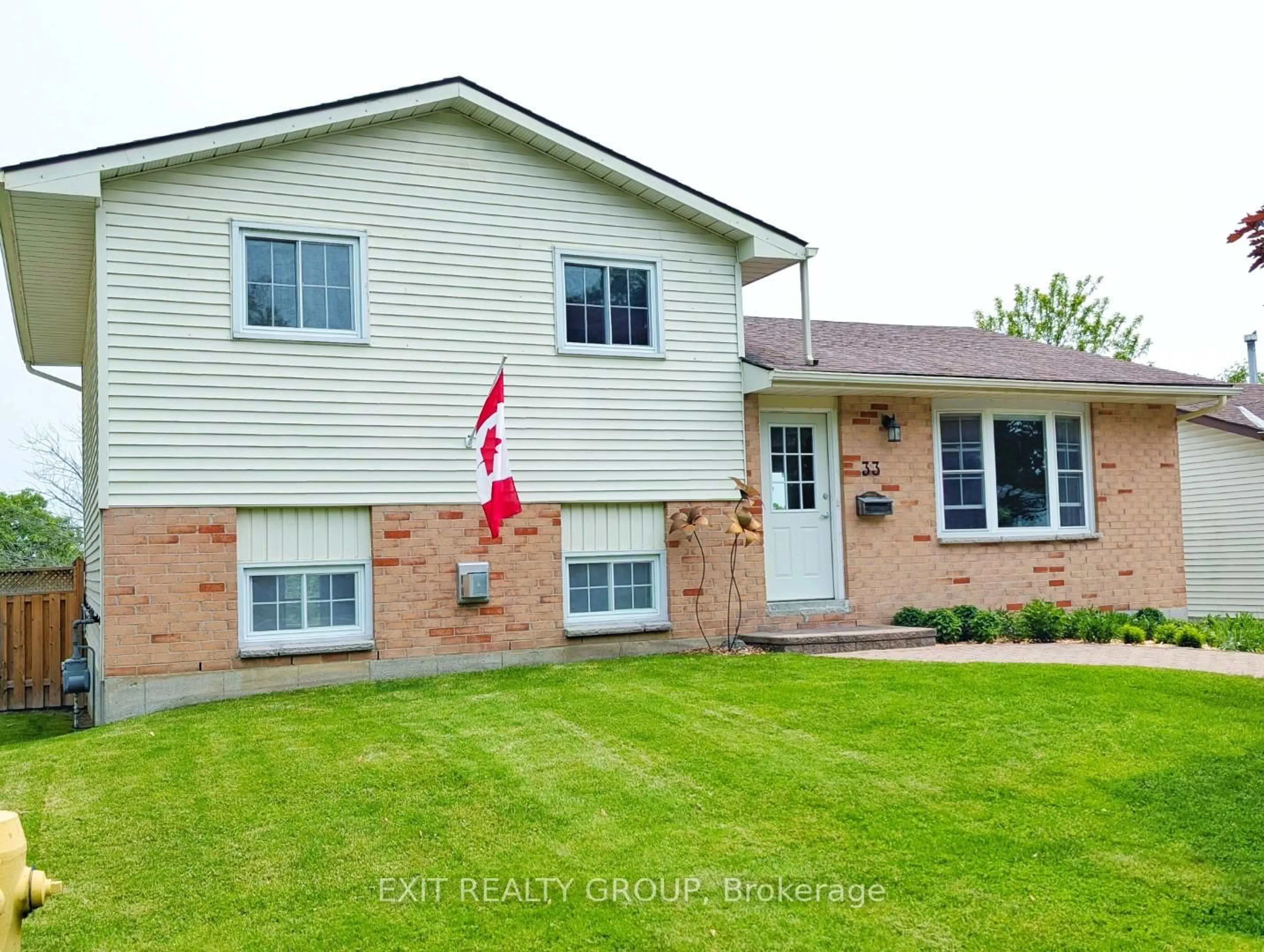 Home with brick exterior material, street for 33 Bleeker Ave, Quinte West Ontario K8V 5Y2