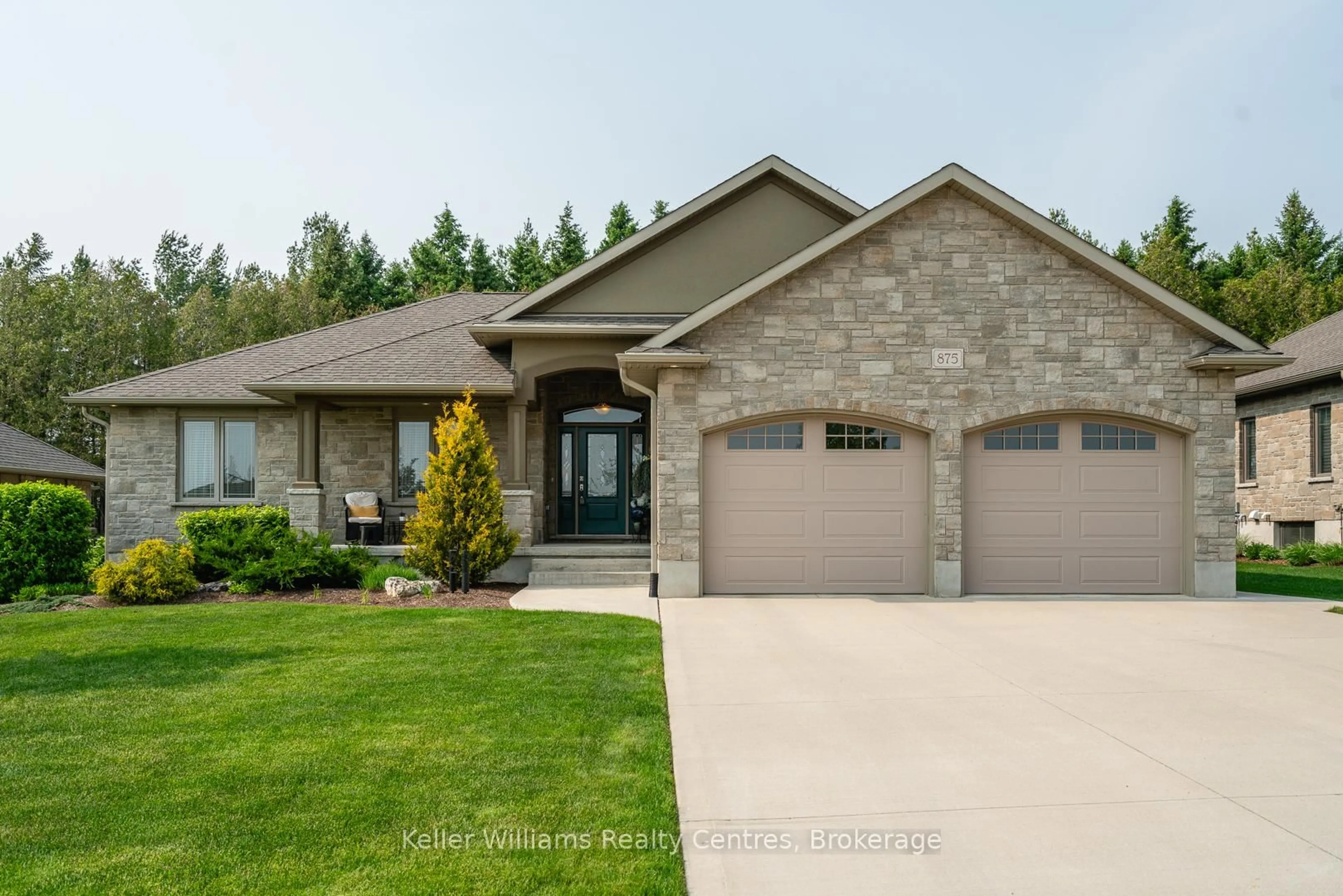 Home with brick exterior material, unknown for 875 17th St, Hanover Ontario N4N 0B7