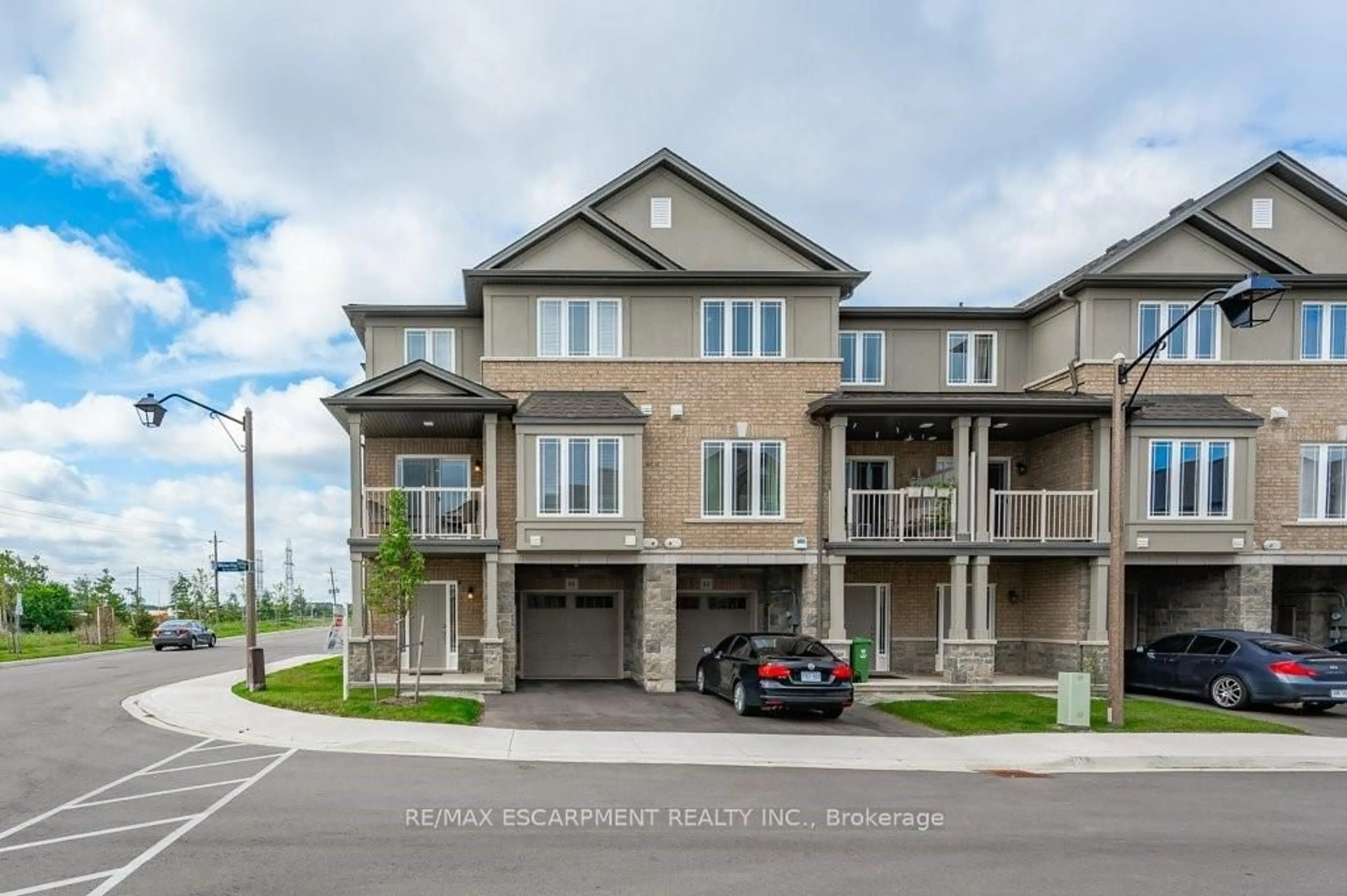 A pic from outside/outdoor area/front of a property/back of a property/a pic from drone, unknown for 66 Waterlily Way, Hamilton Ontario L0R 1P0