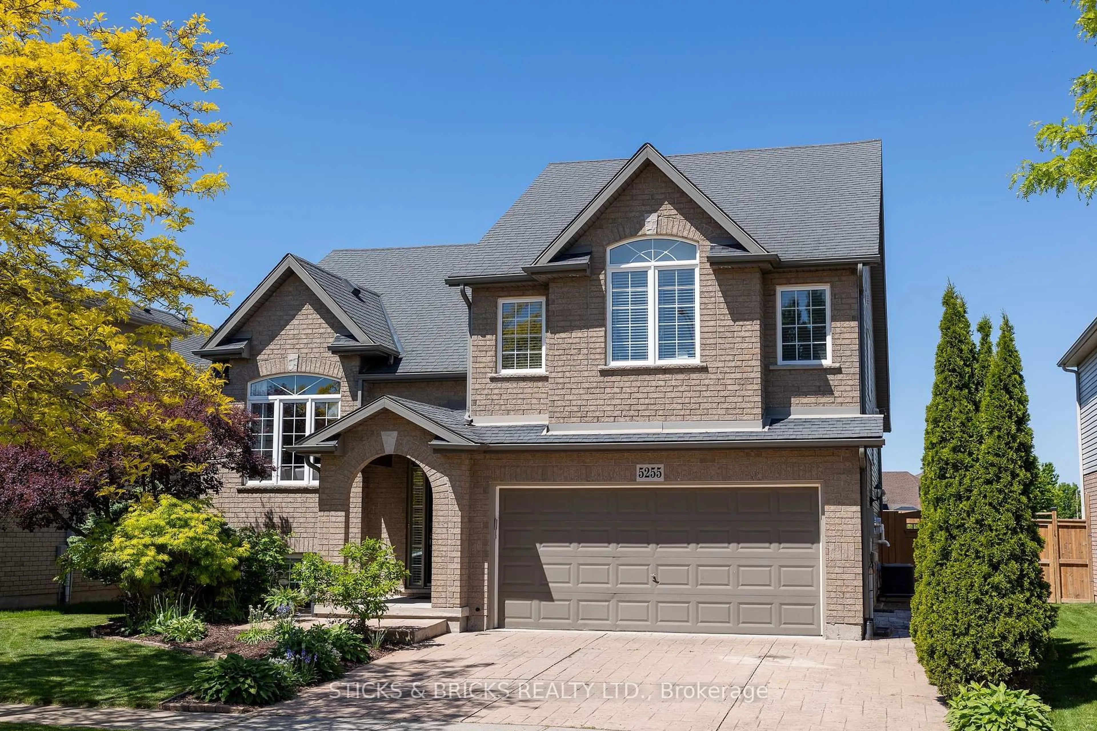 Home with brick exterior material, street for 5255 White Dove Pkwy, Niagara Falls Ontario L2H 3M5