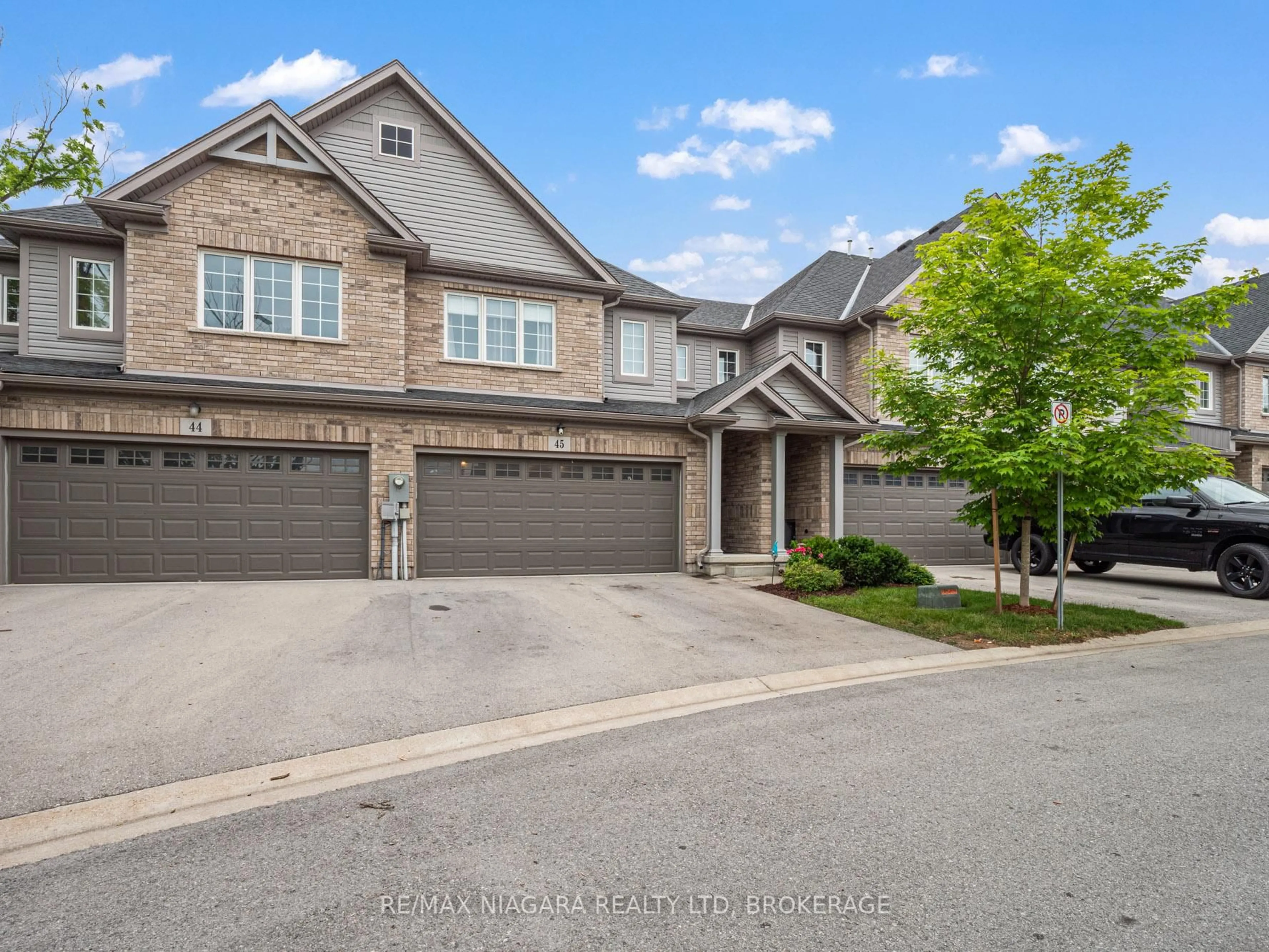 A pic from outside/outdoor area/front of a property/back of a property/a pic from drone, street for 340 Prospect Point Rd #45, Fort Erie Ontario L0S 1N0