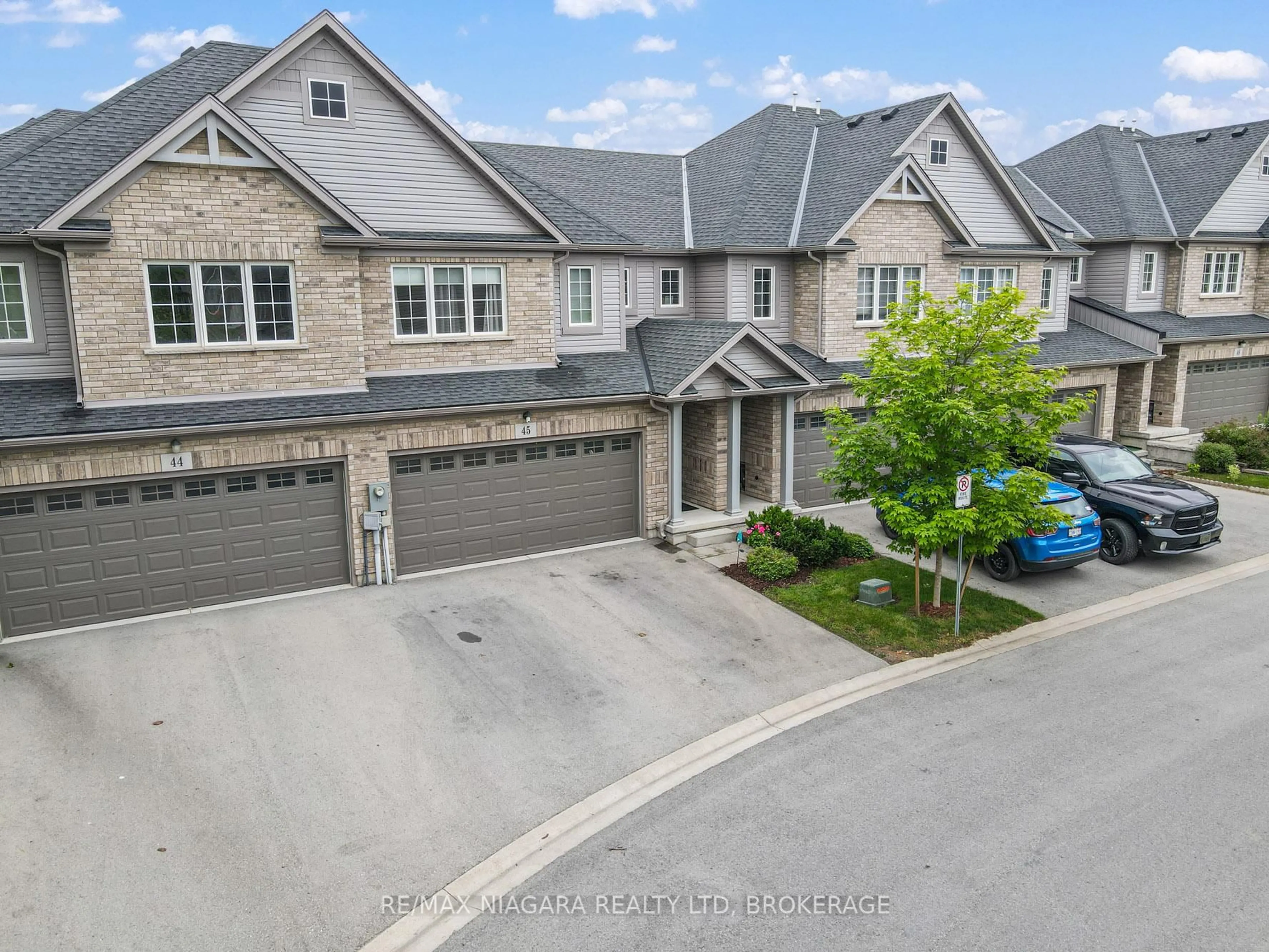 A pic from outside/outdoor area/front of a property/back of a property/a pic from drone, street for 340 Prospect Point Rd #45, Fort Erie Ontario L0S 1N0