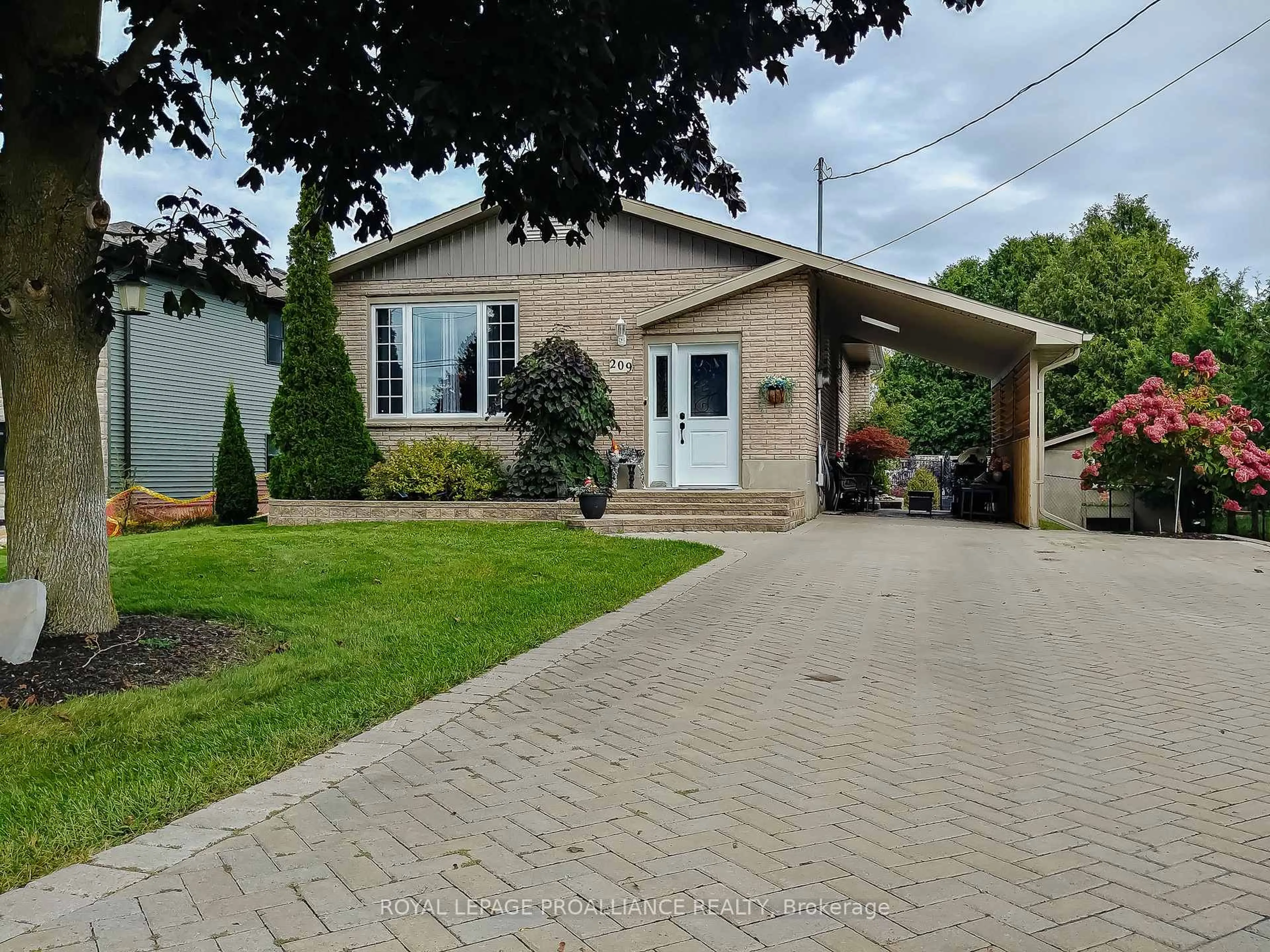 Unknown for 209 Ontario St, Brighton Ontario K0K 1H0