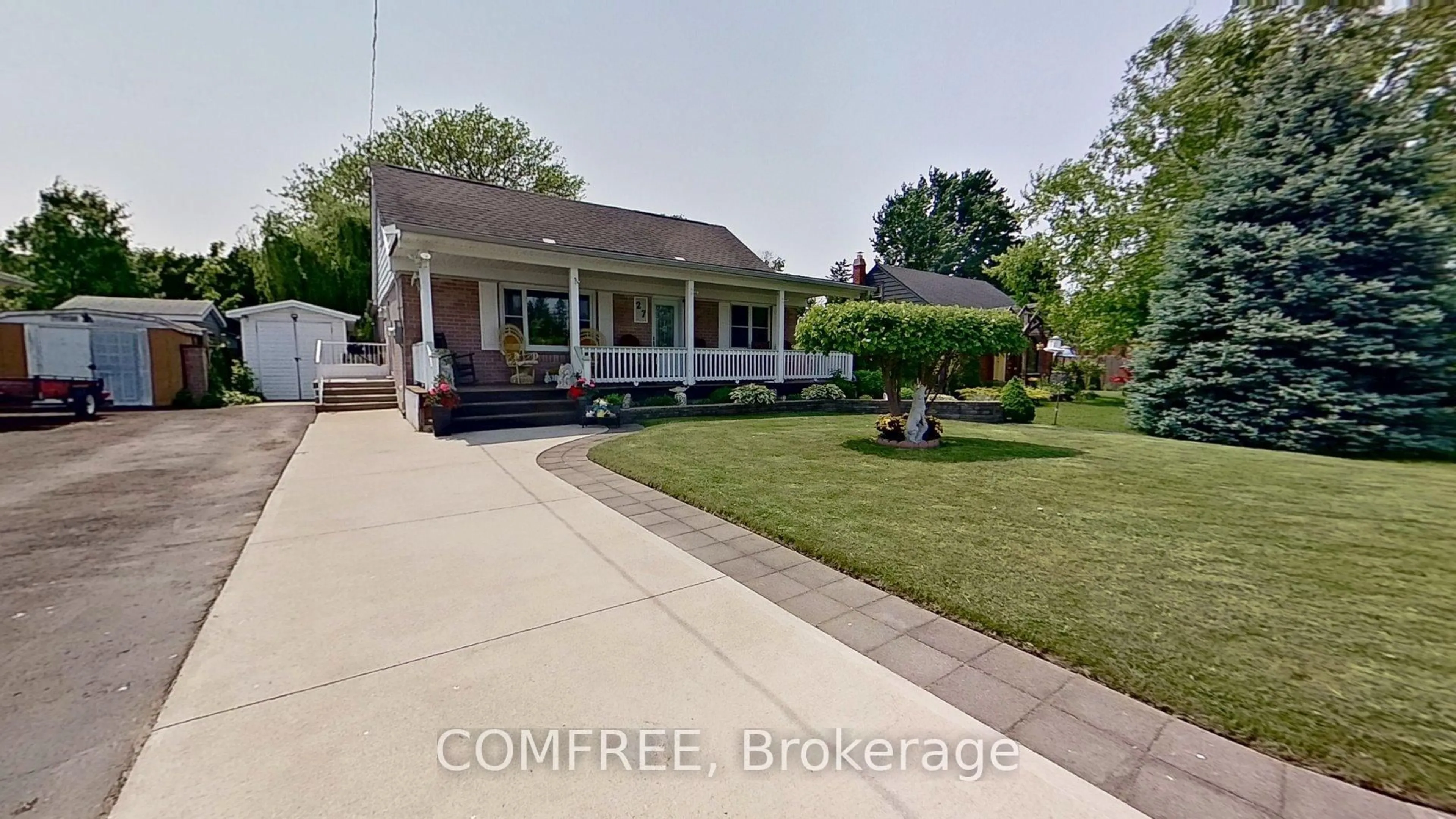 A pic from outside/outdoor area/front of a property/back of a property/a pic from drone, street for 27 Braesyde Ave, London East Ontario N5W 1V4