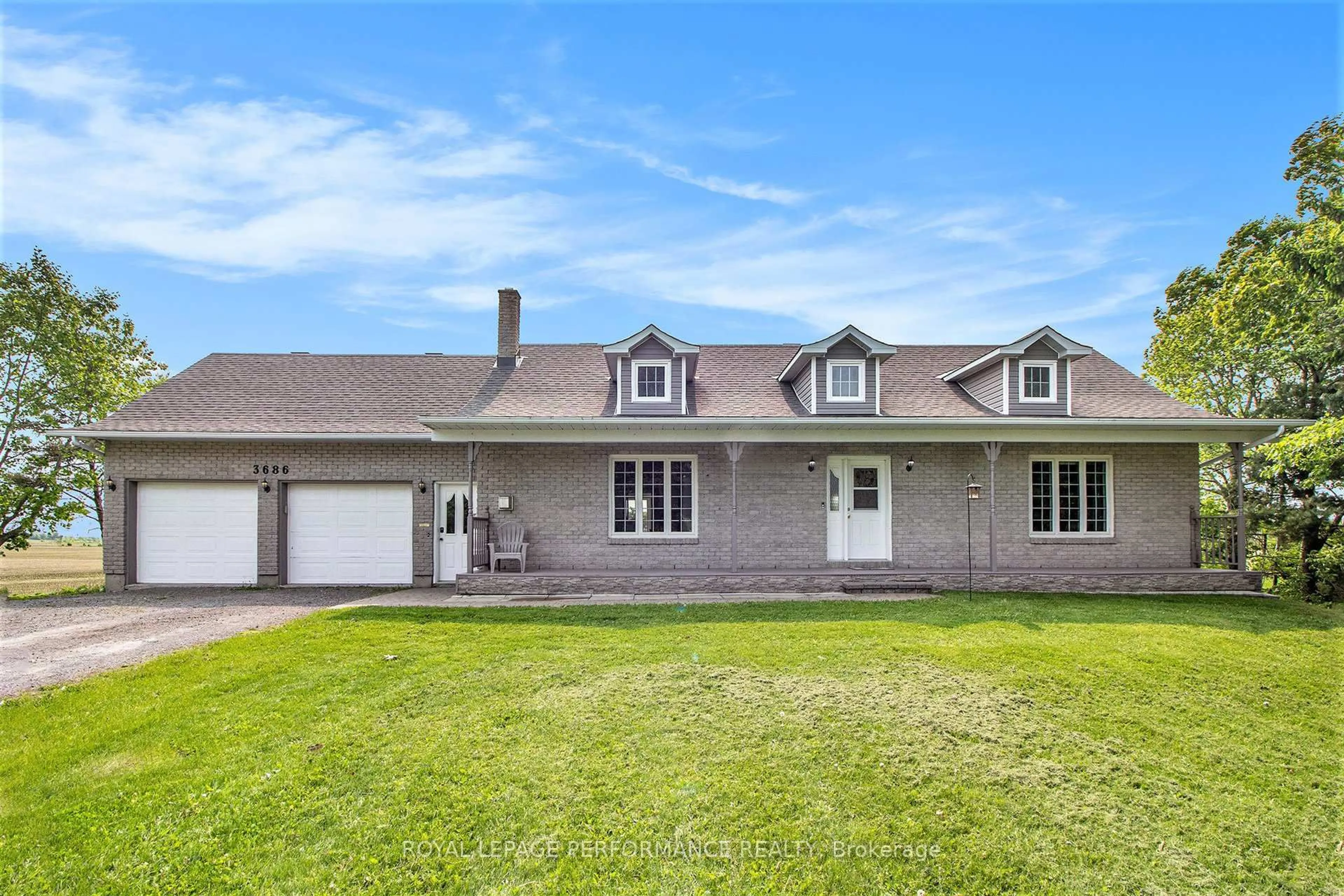 A pic from outside/outdoor area/front of a property/back of a property/a pic from drone, unknown for 3686 Dunning Rd, Navan Ontario K4B 1J1