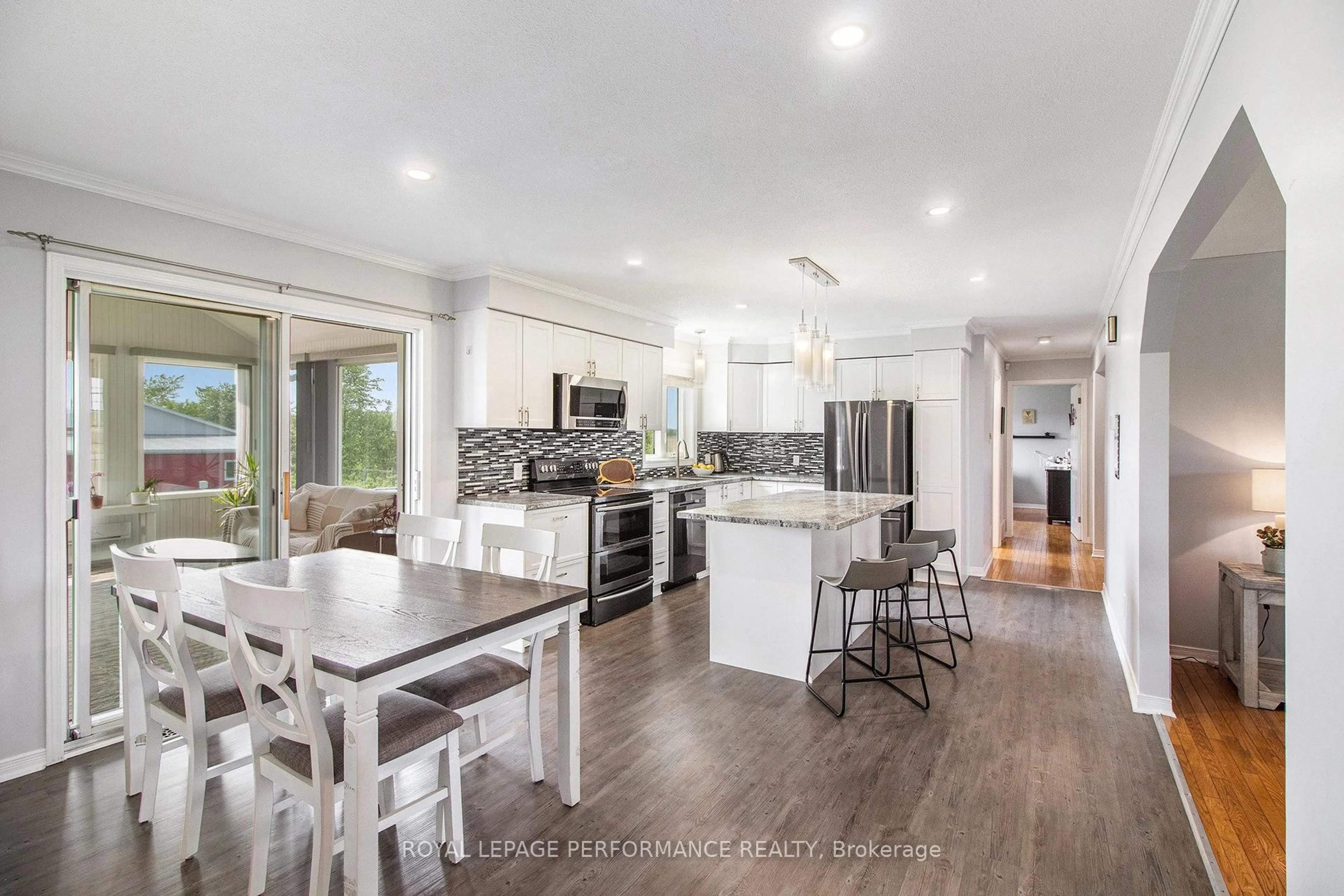 Open concept kitchen, unknown for 3686 Dunning Rd, Navan Ontario K4B 1J1